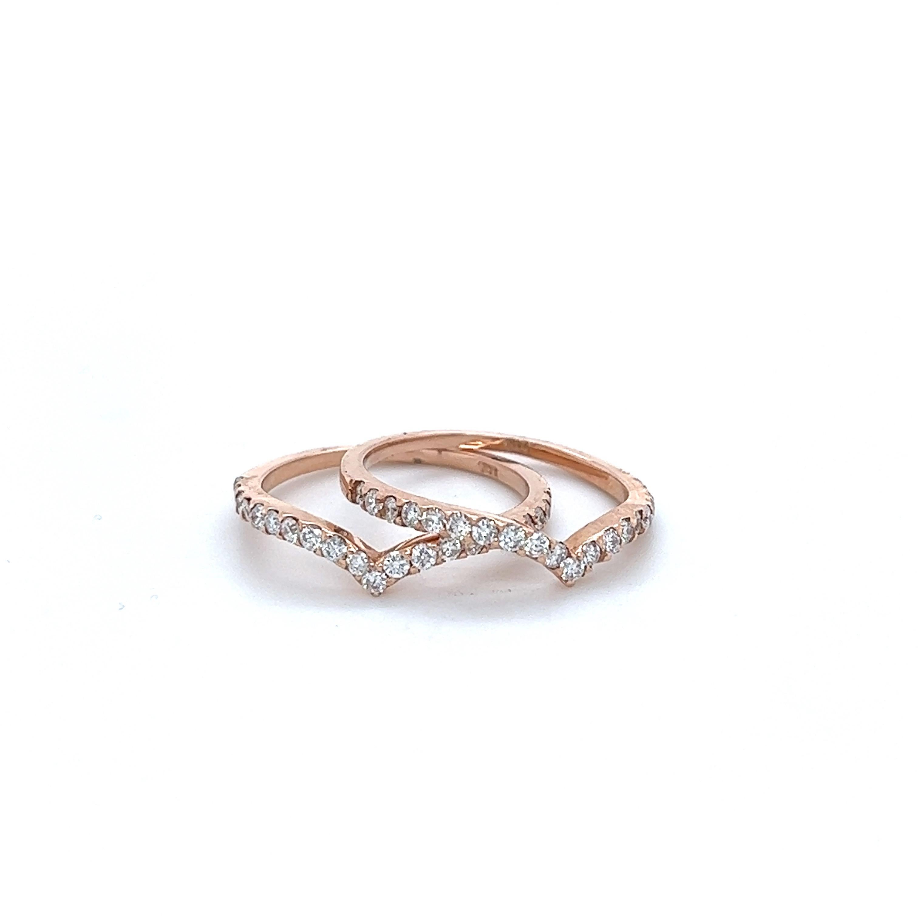 0.79 Carat Round Cut Diamond Rose Gold Bands For Sale 1