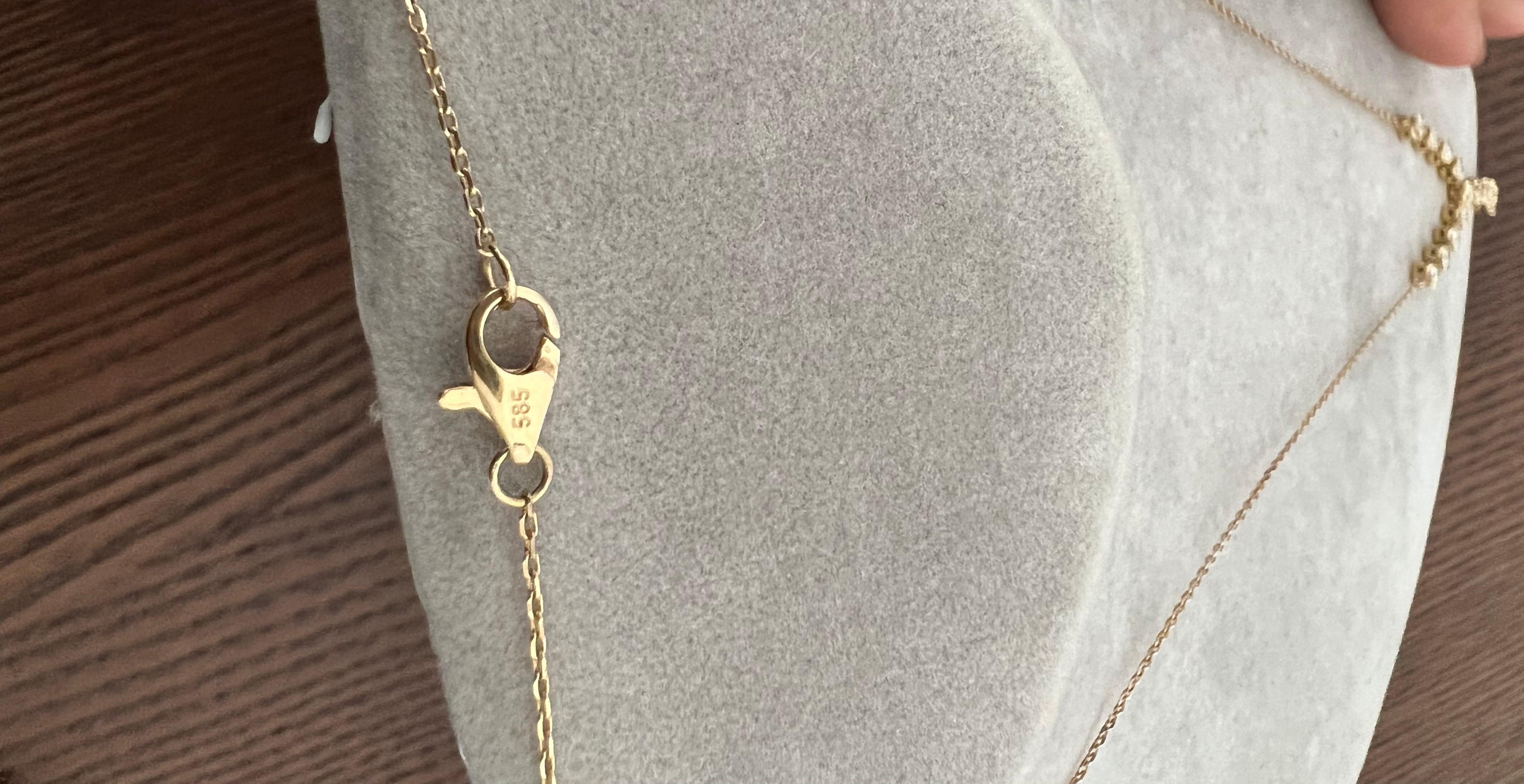 Collier à chaîne en or jaune avec diamant naturel de 0,79 carat à taille ronde Neuf - En vente à Los Angeles, CA