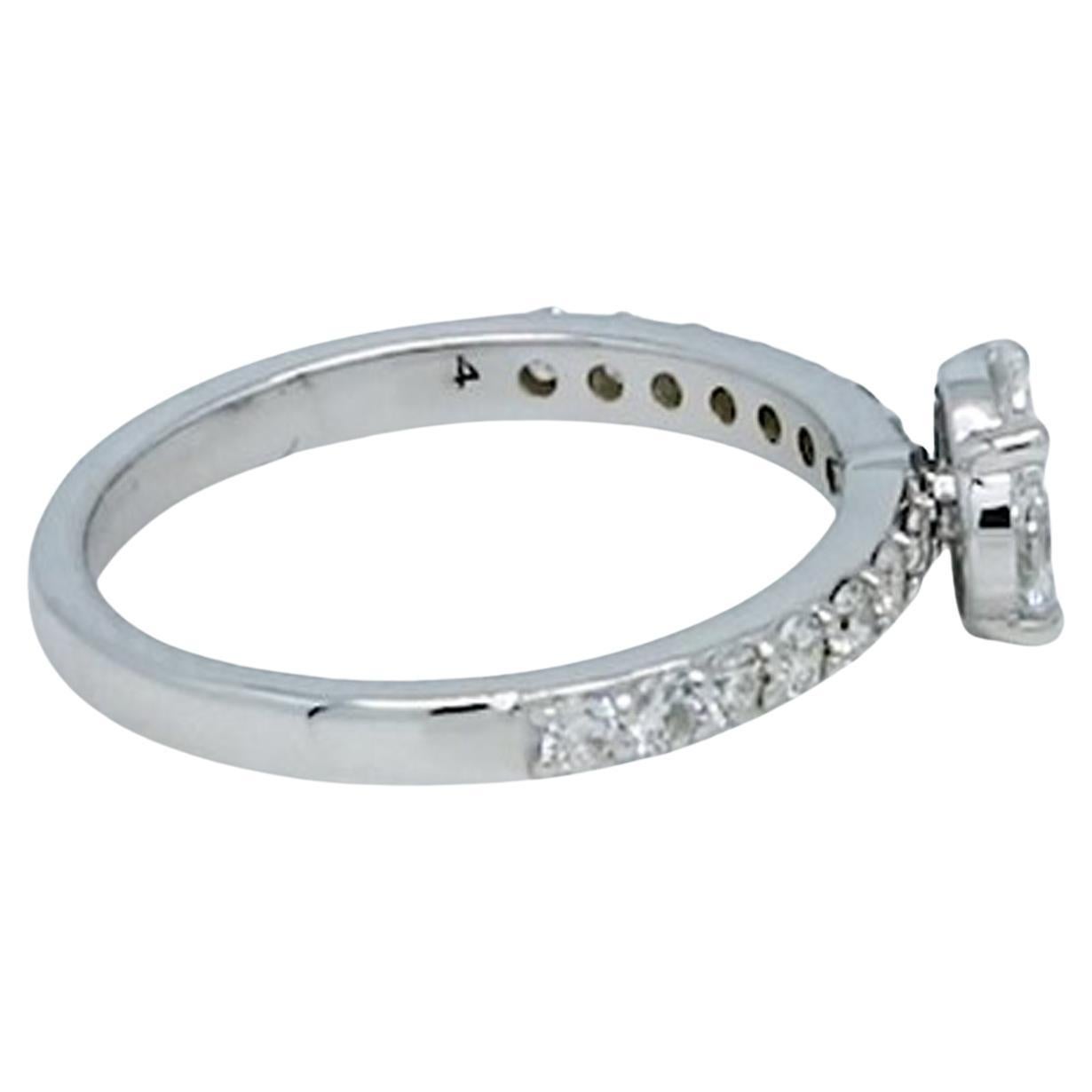 En vente :  0.79 Carat SI/H Marquise Round Diamond Fine Ring 18 Karat White Gold Jewelry 6
