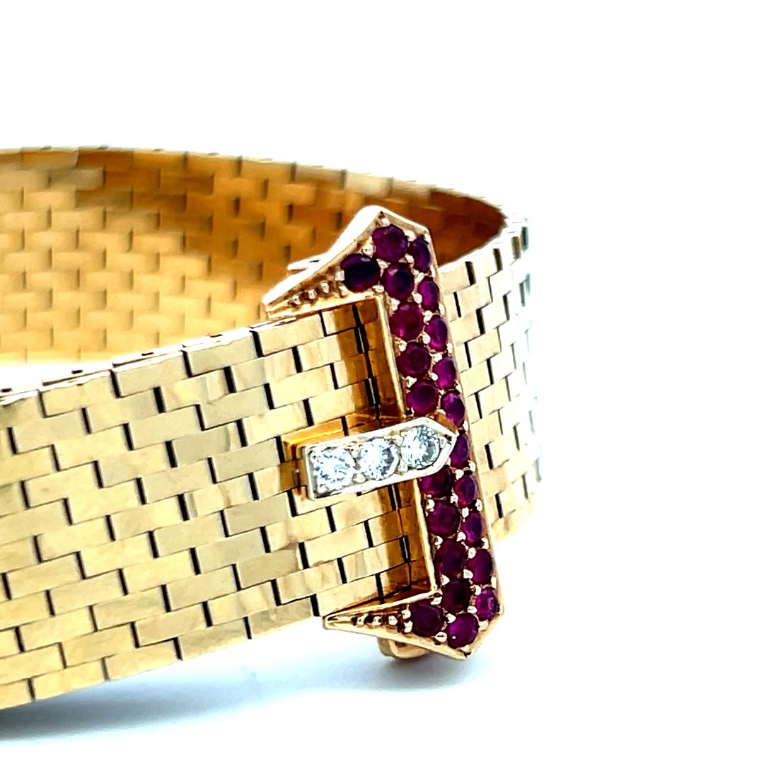 0.79ct Rubis et 0.09ct Diamant rond brillant Bracelet rétro en or jaune 14K en vente 2