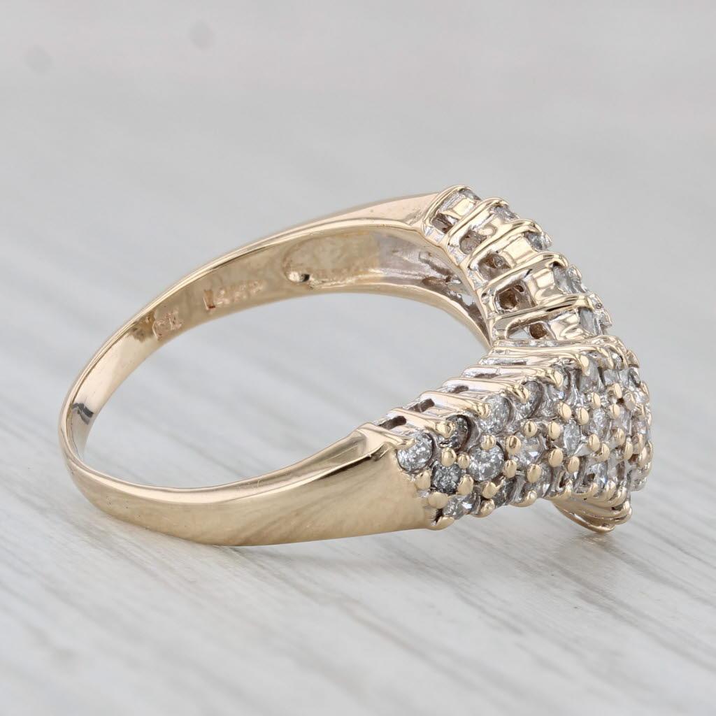 da uomo o donna Anello a forma di cluster di diamanti da 0,79ctw in oro giallo 14k, misura 7,5 in vendita