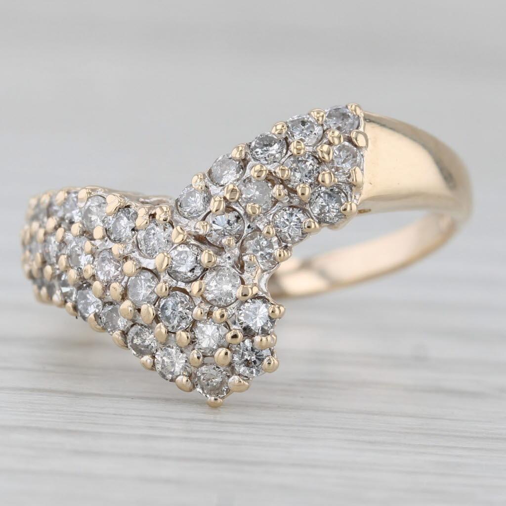 Anello a forma di cluster di diamanti da 0,79ctw in oro giallo 14k, misura 7,5 in vendita 2
