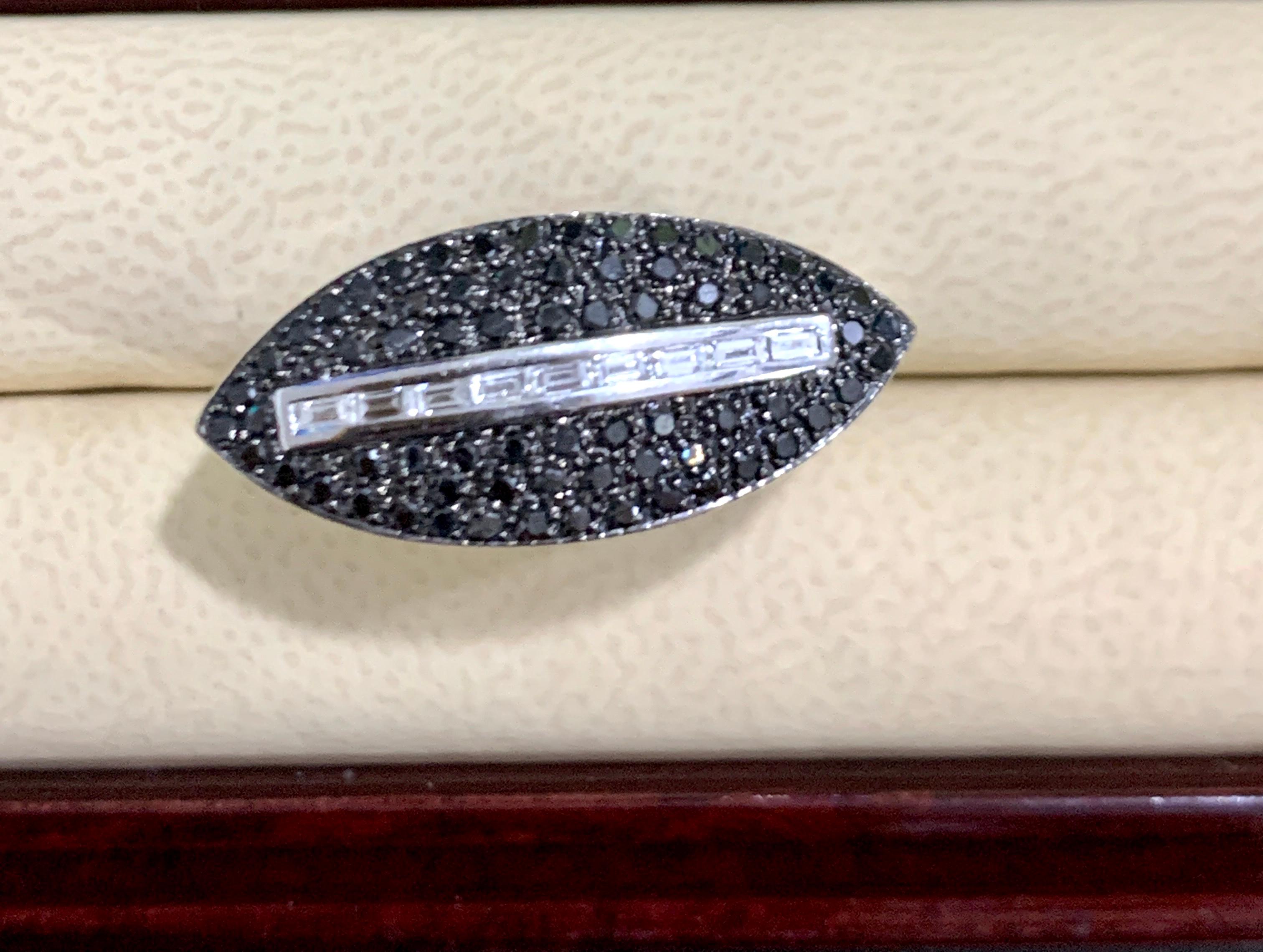 0.8 Carat Black and  White Diamond Ring 18 Karat White Gold, Size 7 For Sale 1