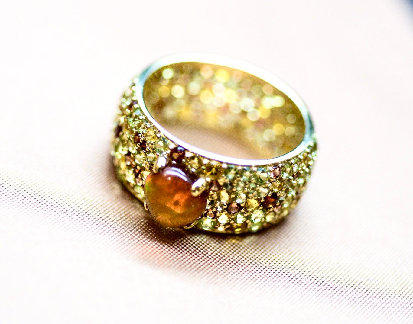 0.8 Carat Mexican Fair Opal Peridot Citrine Garnet 14 Karat Yellow Gold Ring 3