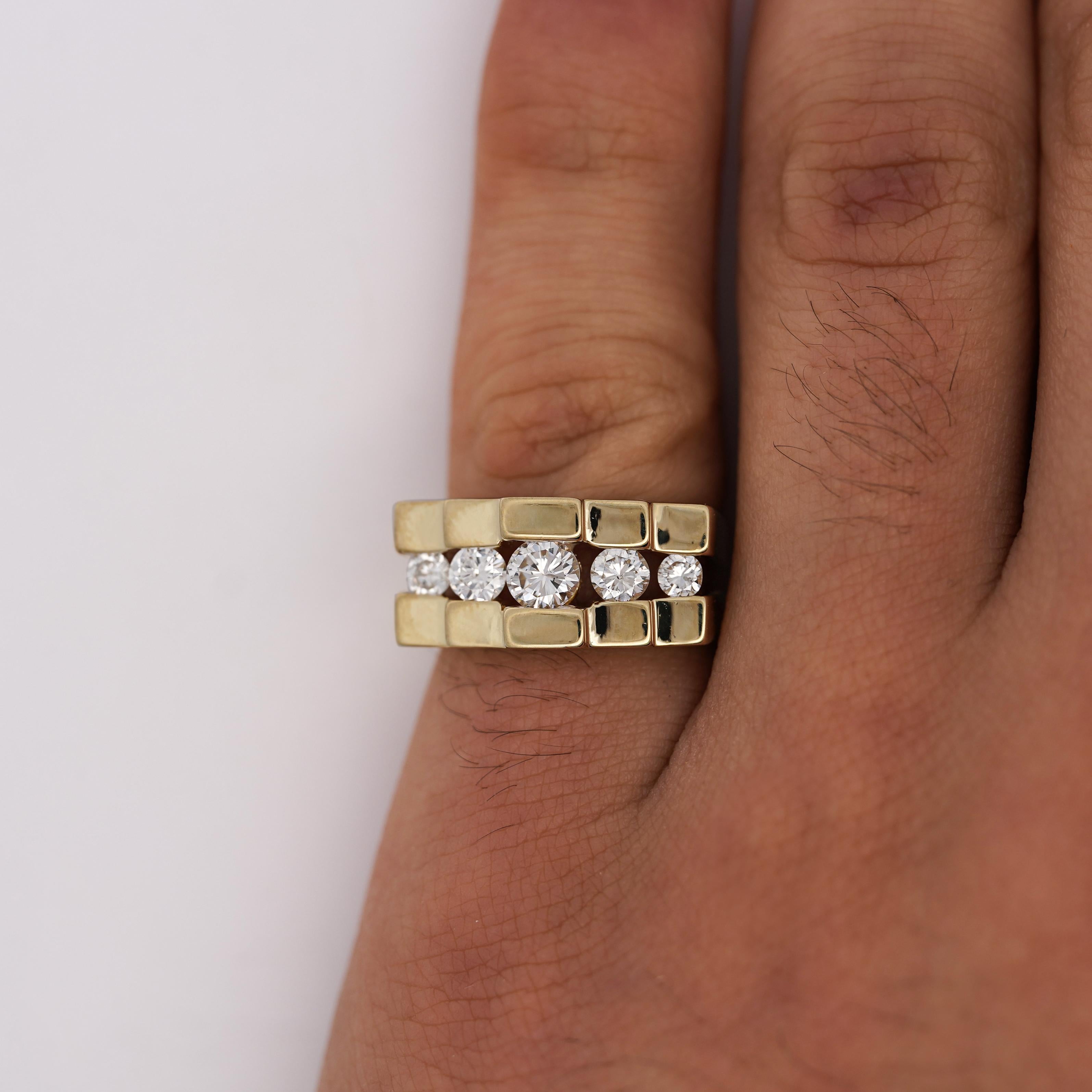 Bague fantaisie en or jaune 14 carats sertie d'un diamant rond de 0,8 carat F-G/SI1SI2 en vente 1