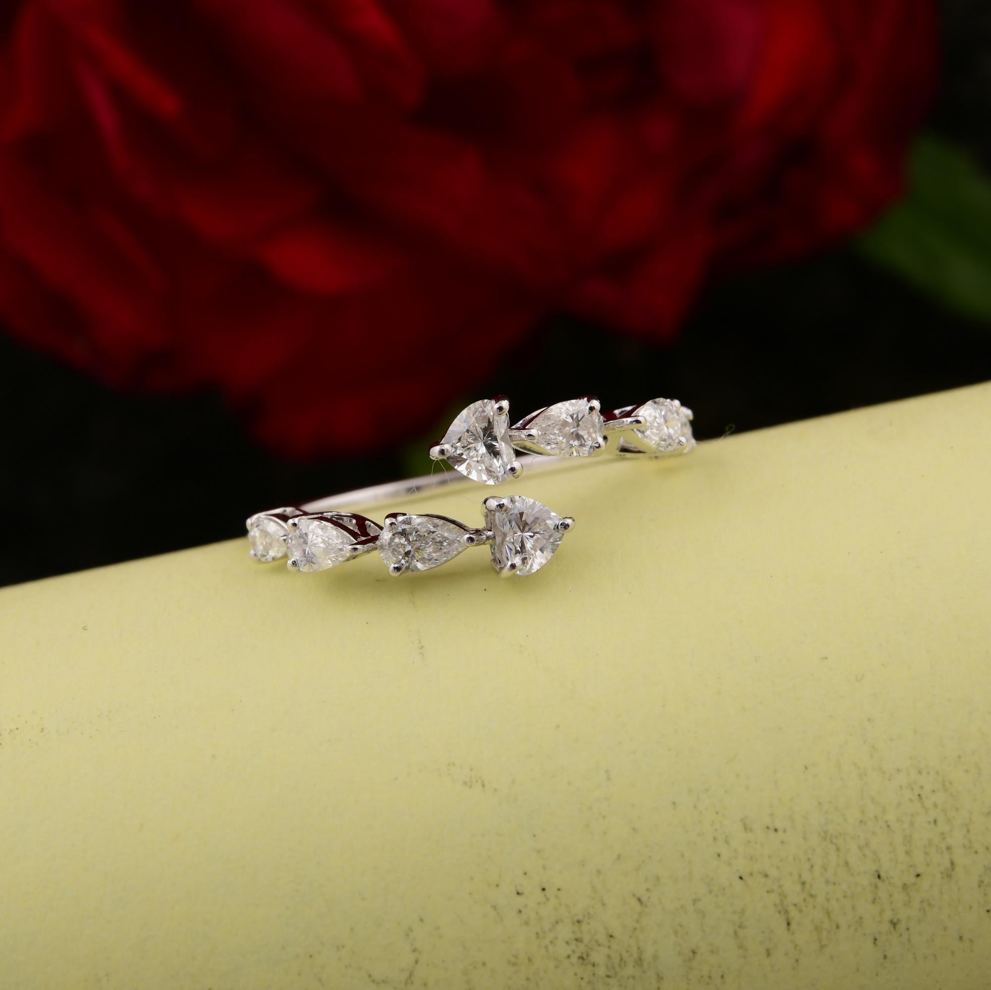 FOLLOW SPECTRUM JEWELS Storefront, um die neueste Collection'S und exklusive Stücke zu sehen. Spectrum Jewels ist stolz darauf, ein Top Seller auf 1stdibs mit 5-Sterne-Kundenbewertungen zu sein. Alle von uns hergestellten Artikel sind handgefertigt
