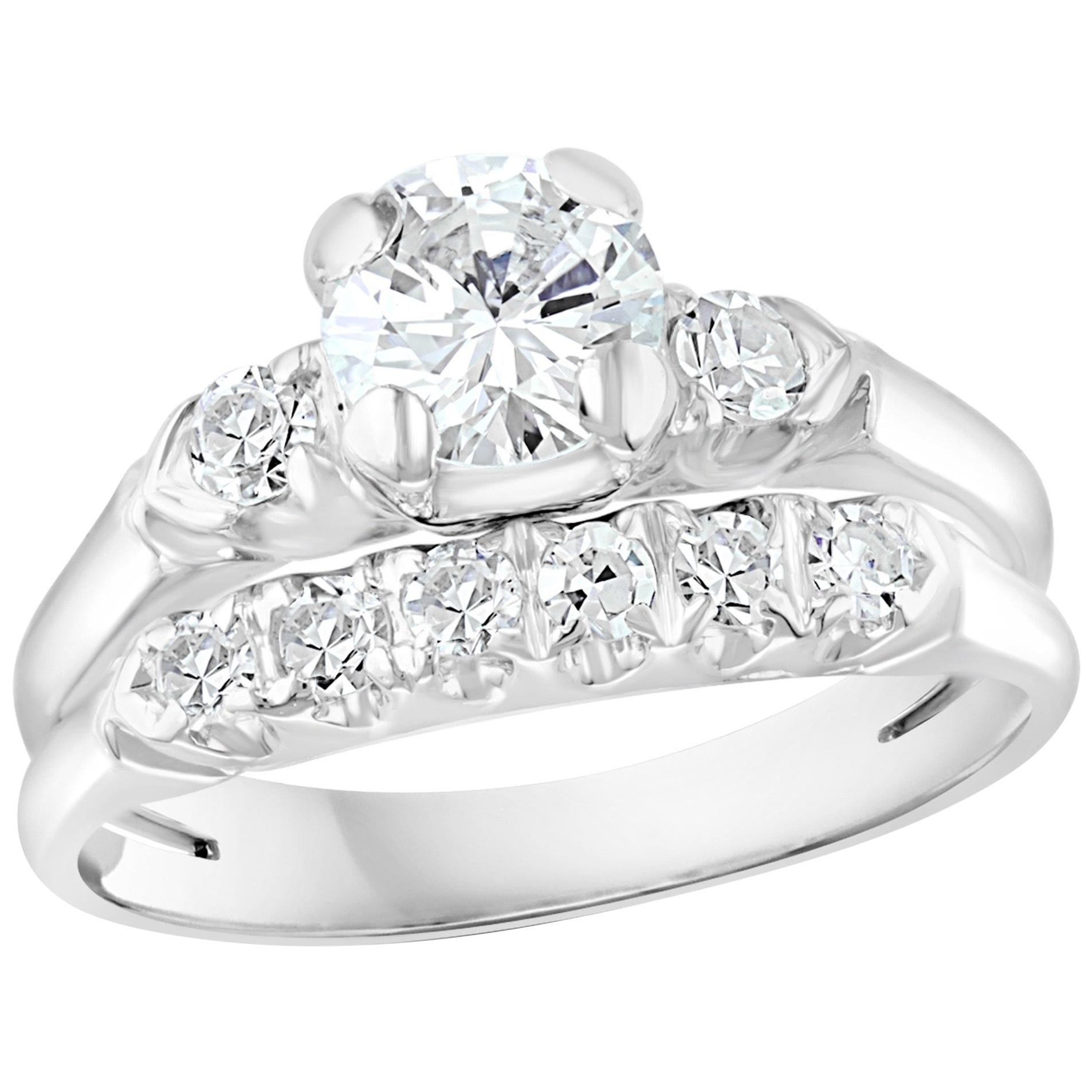 Bague et anneau en or blanc 14 carats avec diamants solitaires ronds au centre d'environ 0,6 carat