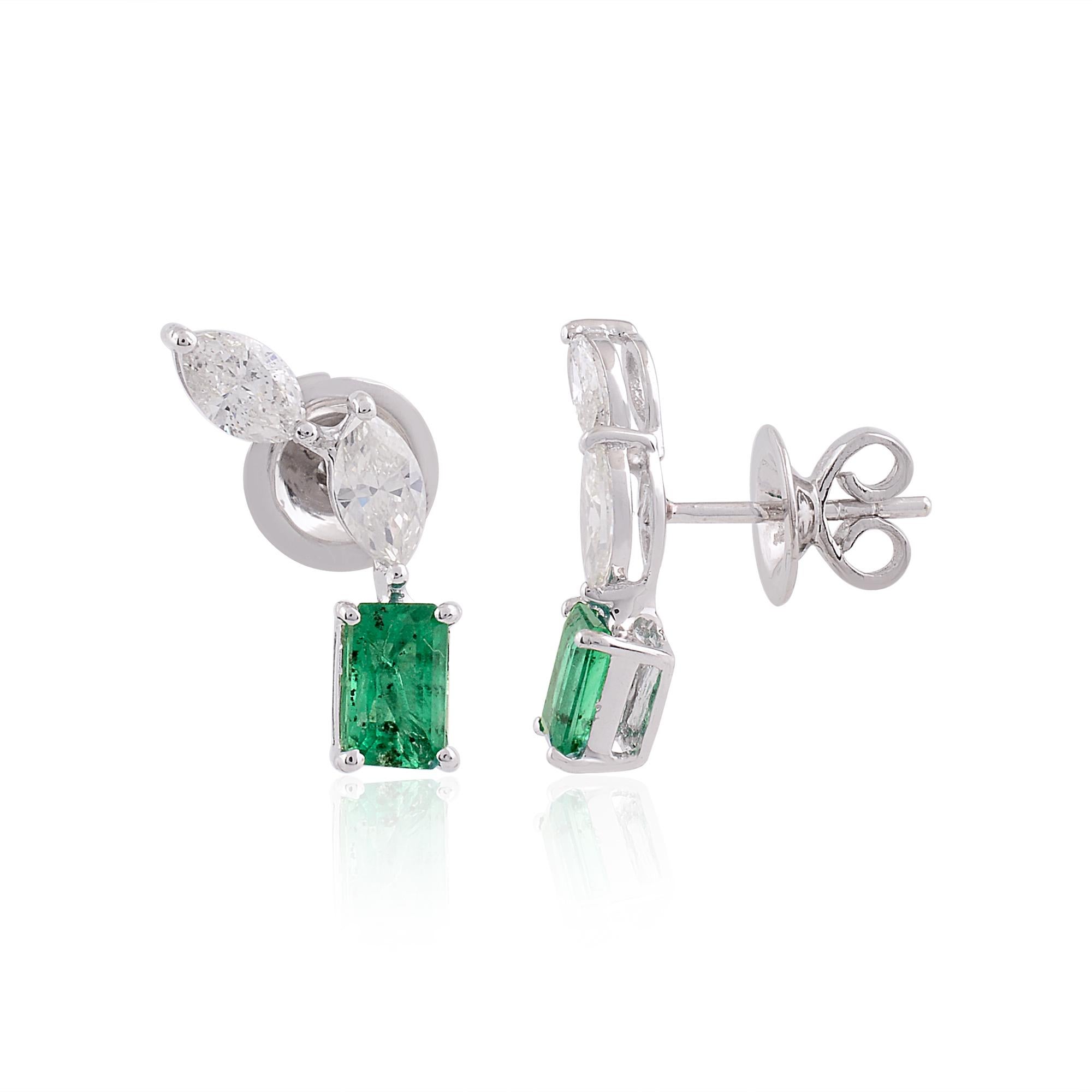 Make yourself trendy and stylish with this 18k White Gold Earrings glittering with Emerald that will add majestic charm and elegance to your look. Exquisitely designed, this Earrings will provide you a classy look.

★PRODUCT SPECIFICATION★

• ITEM