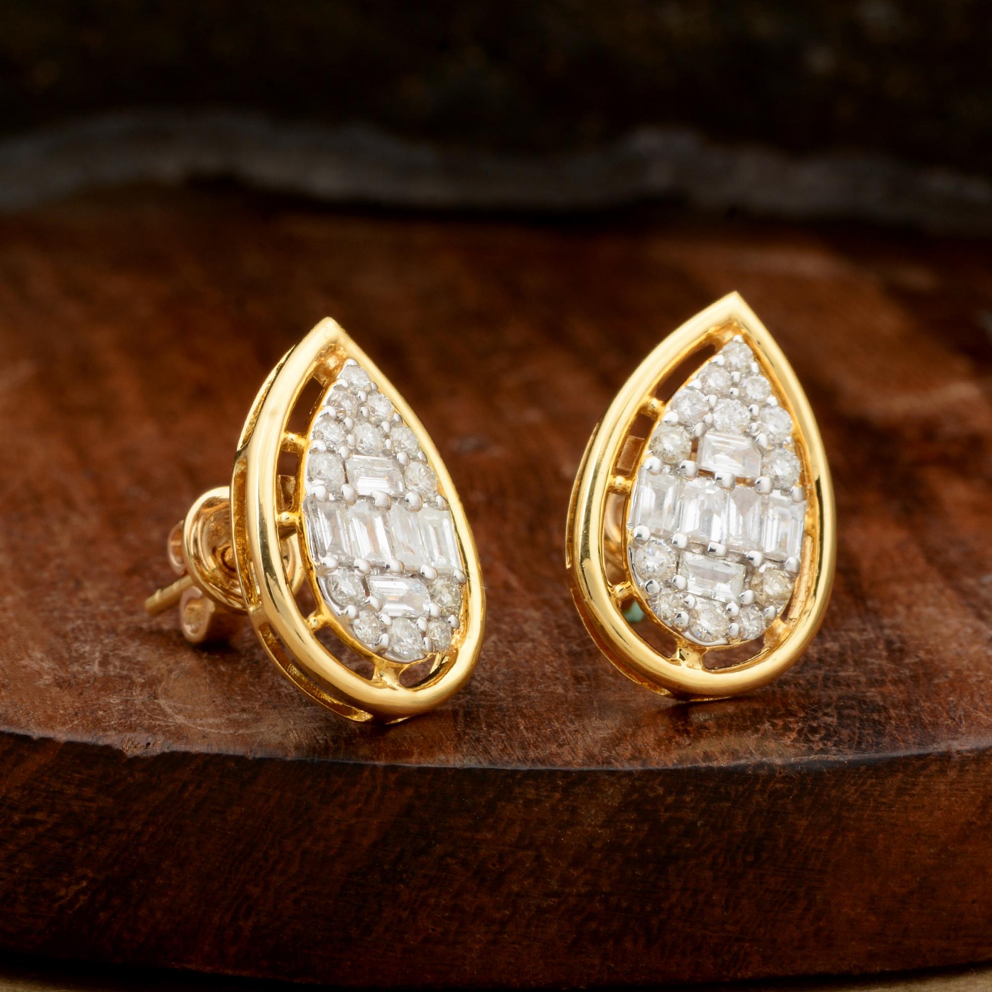 Women's 0.8 Ct. SI Clarity HI Color Baguette Diamond Stud Earrings 10 Karat Yellow Gold For Sale