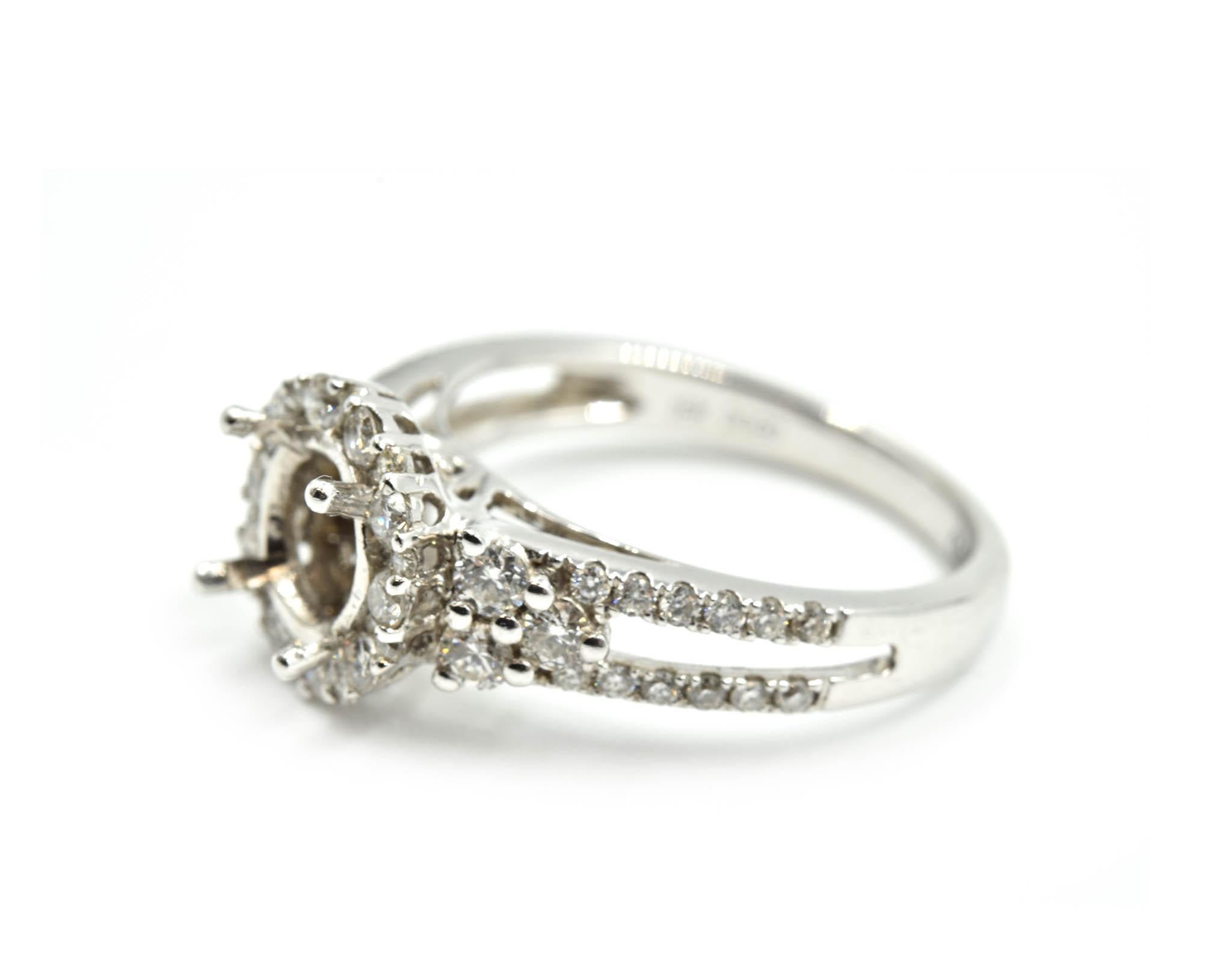 0.80 Carat Diamond 18 Karat White Gold Gregg Ruth Semi-Mount Engagement Ring In Excellent Condition In Scottsdale, AZ