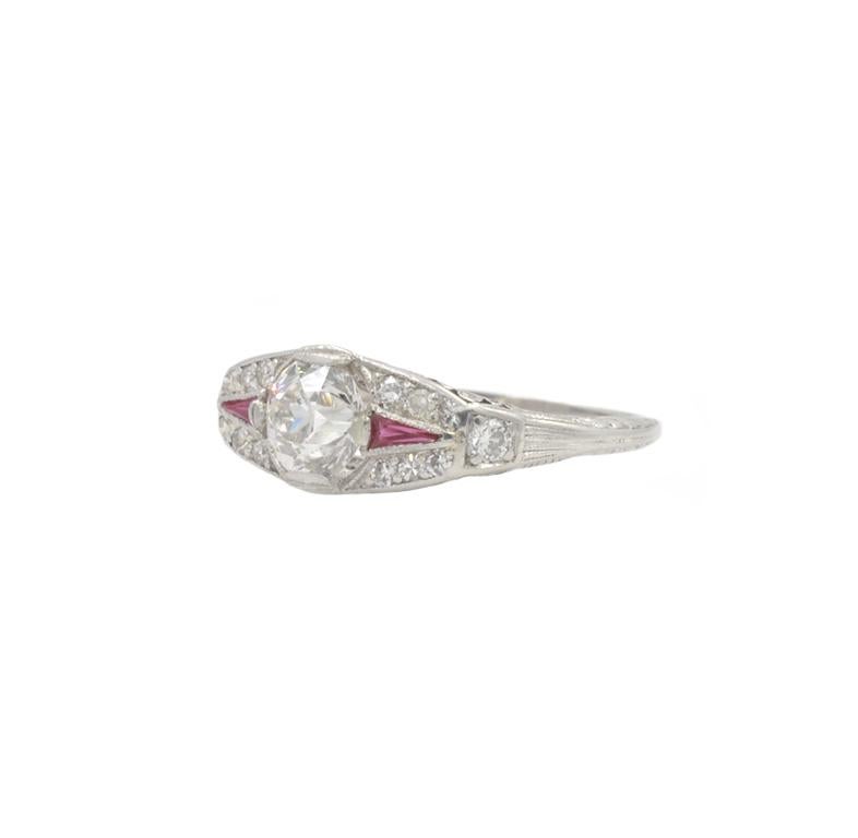 0.80 Carat Old European Cut Diamond and Ruby Art Deco Platinum Ring In Excellent Condition For Sale In Los Angeles, CA