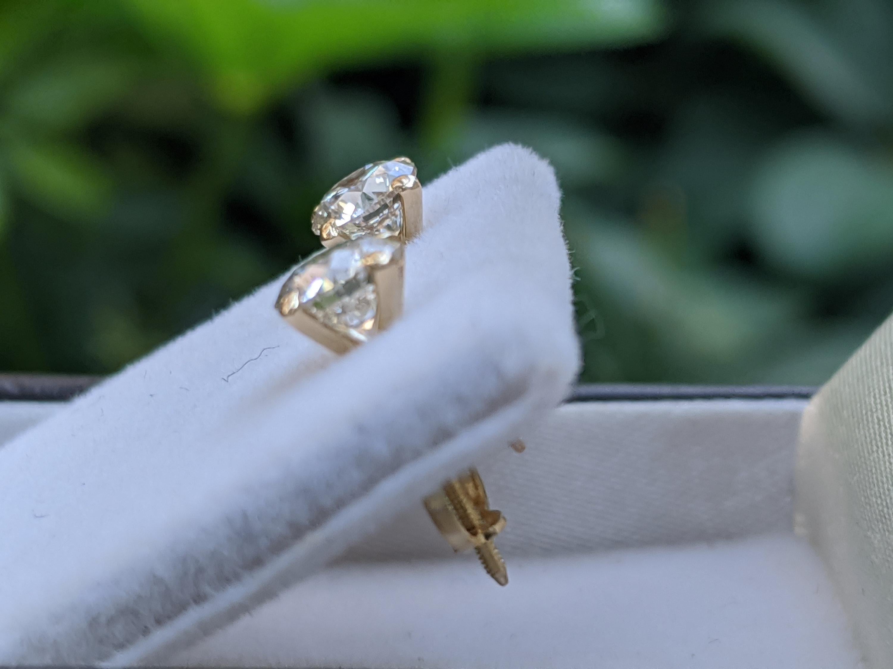 0.80 Carat Diamond Stud Earrings, Diamond Studs, 14K Gold Earring Studs, Diamond Earrings, Classic Diamond Studs, Diamond Stud Earrings
 
 A classic solitaire Diamond stud earrings made of 14K Yellow Gold set with a pair of excellent Round cut