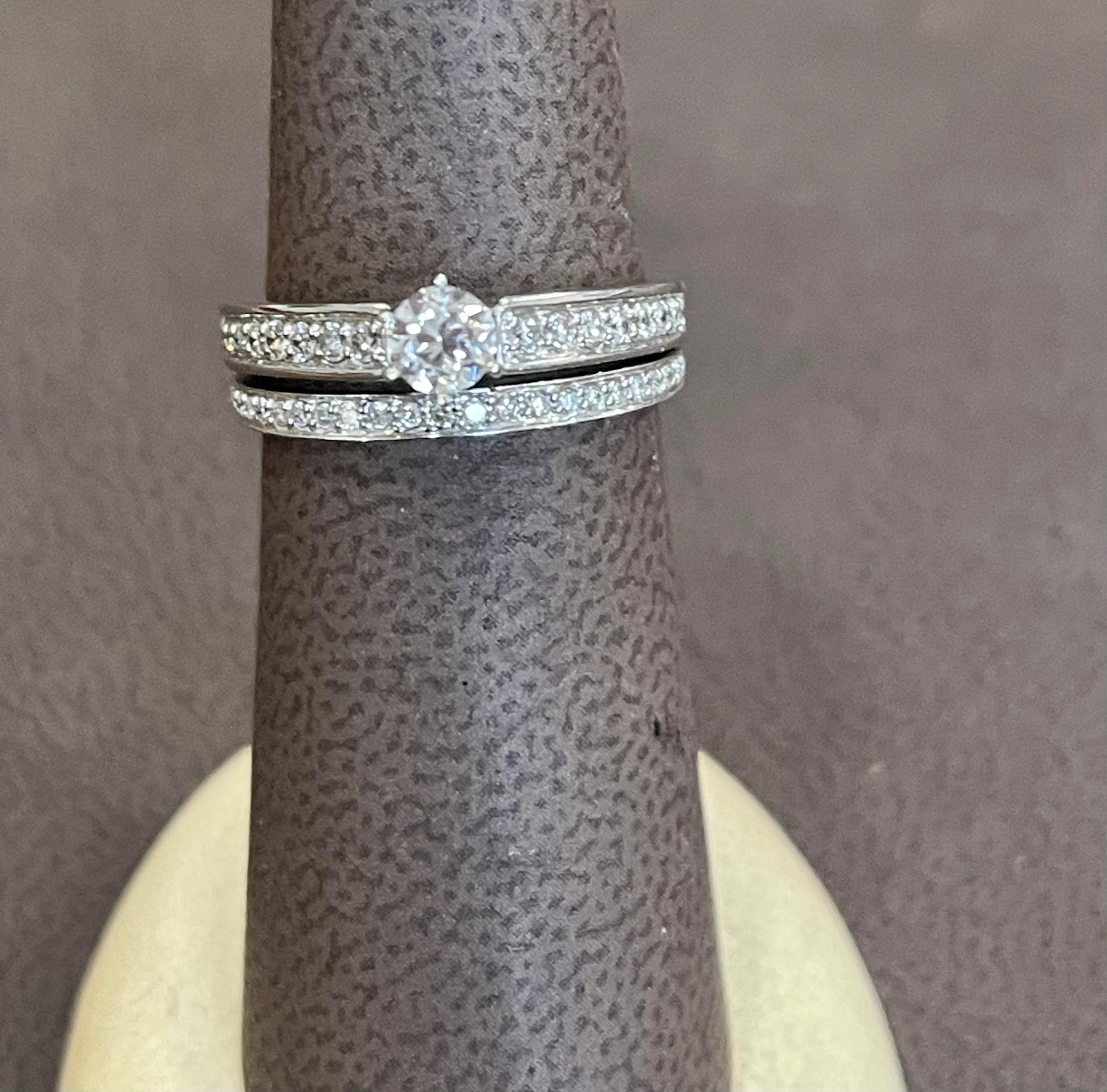 Anello e fascia in oro bianco 14 carati da 0,80 carati TDW con diamante centrale rotondo e solitario in vendita 4