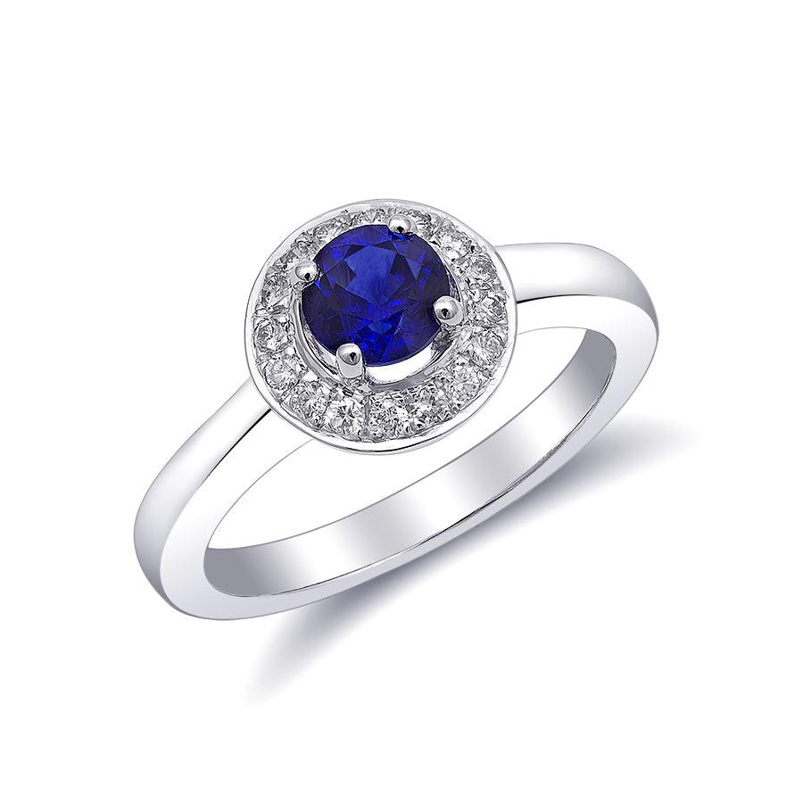 0.80 Carats Blue Sapphire Diamonds set in 14K White Gold Ring In New Condition For Sale In Los Angeles, CA