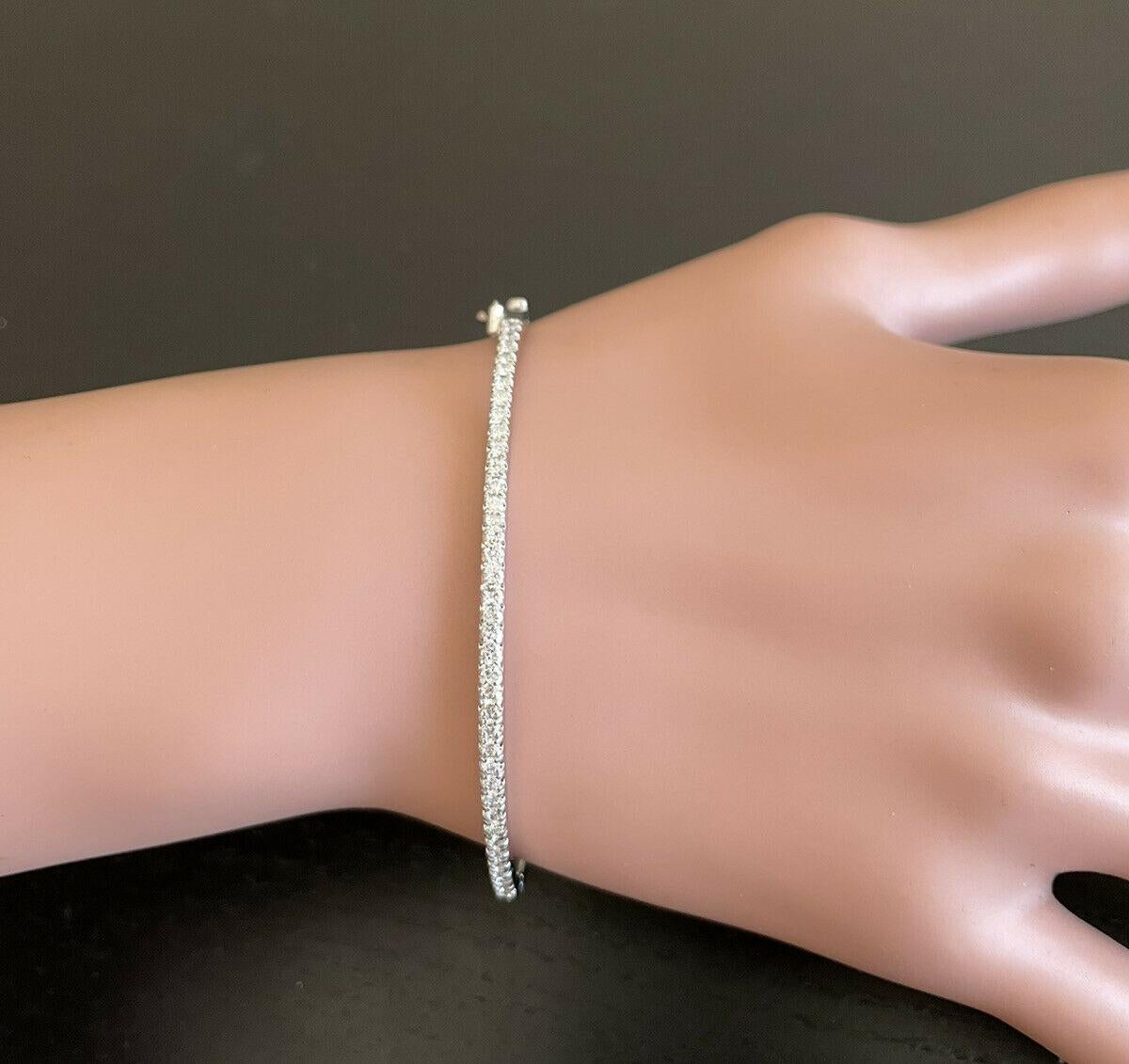 0.80 Carats Natural Diamond 14k Solid White Gold Bangle Bracelet For Sale 4