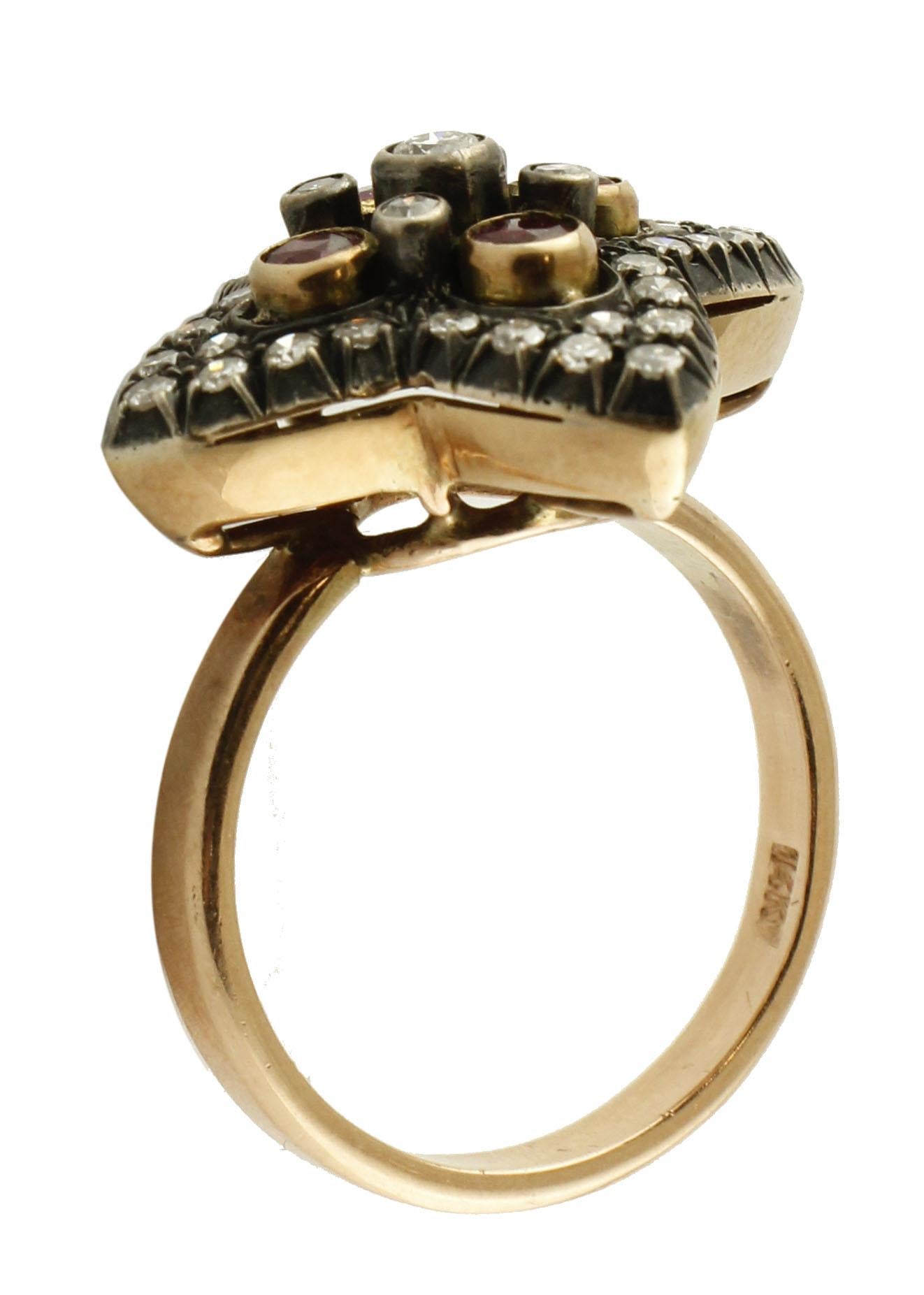 Diamant, Rubin, Rose und Weißgold Blume Form Mode Retrò Ring (Rosenschliff) im Angebot