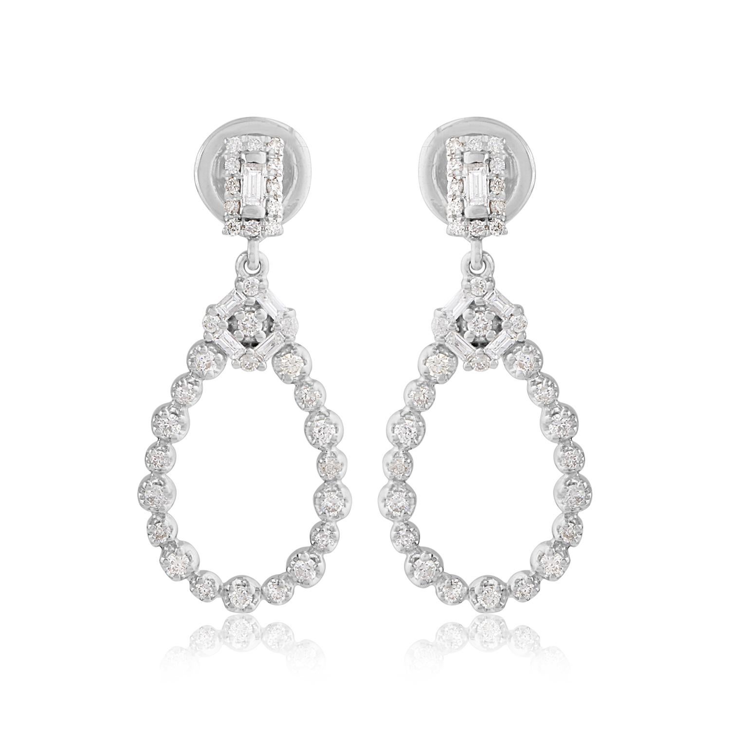 Modern 0.80 Ct SI/HI Baguette Round Diamond Dangle Earrings 18 Karat White Gold Jewelry For Sale