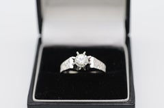0,80 Ct. Solitär- Brillantring, 14 Karat Gelbgold