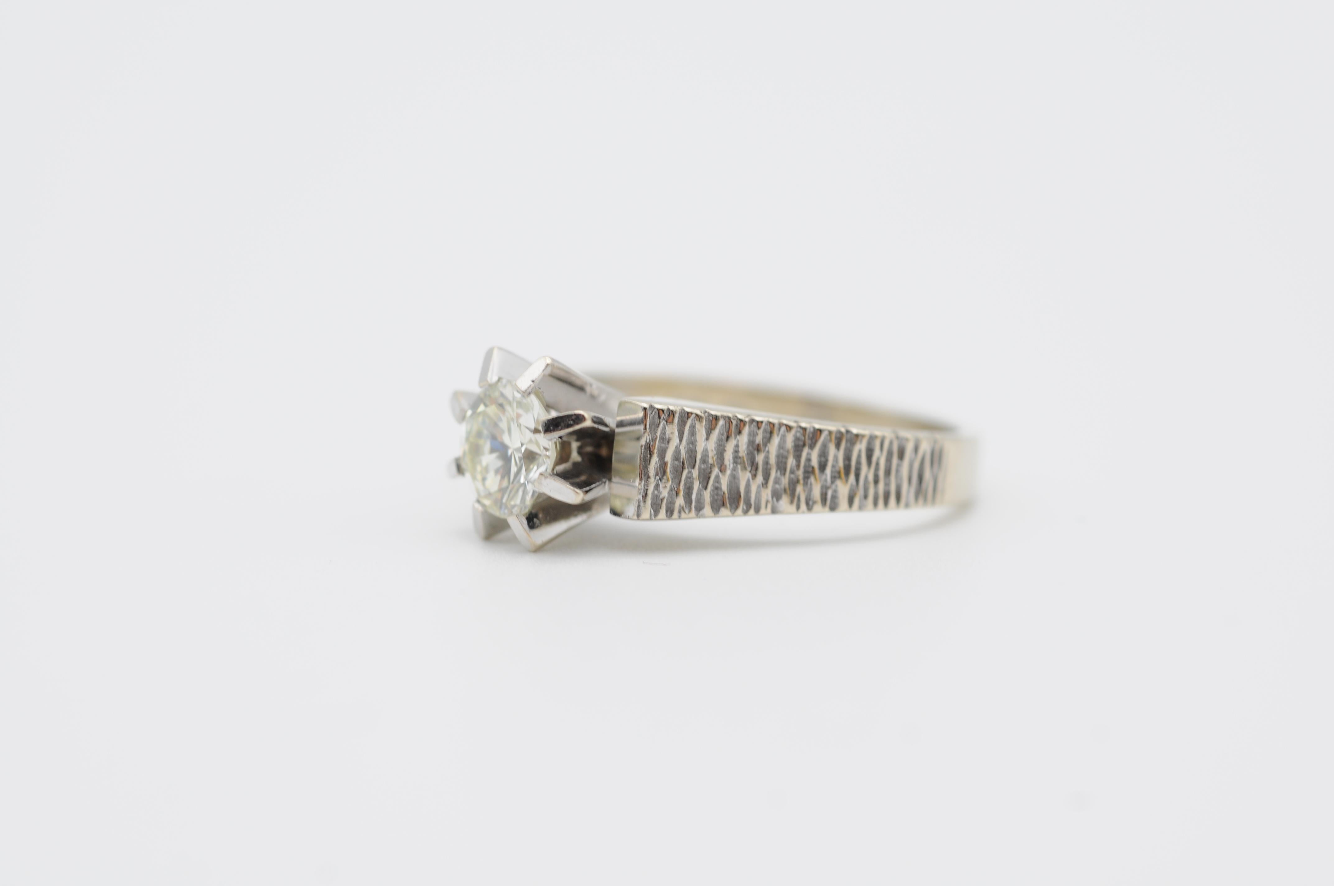 0,80 Ct. Solitär- Brillantring, 14 Karat Gelbgold im Angebot 2