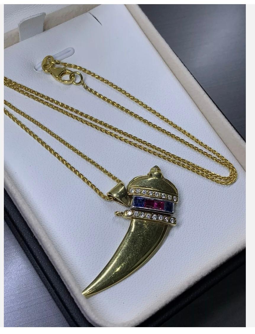 Donna Collana con ciondolo a forma di zaffiro e rubino con diamante da 0,80ct in oro giallo 18ct 14,7g in vendita