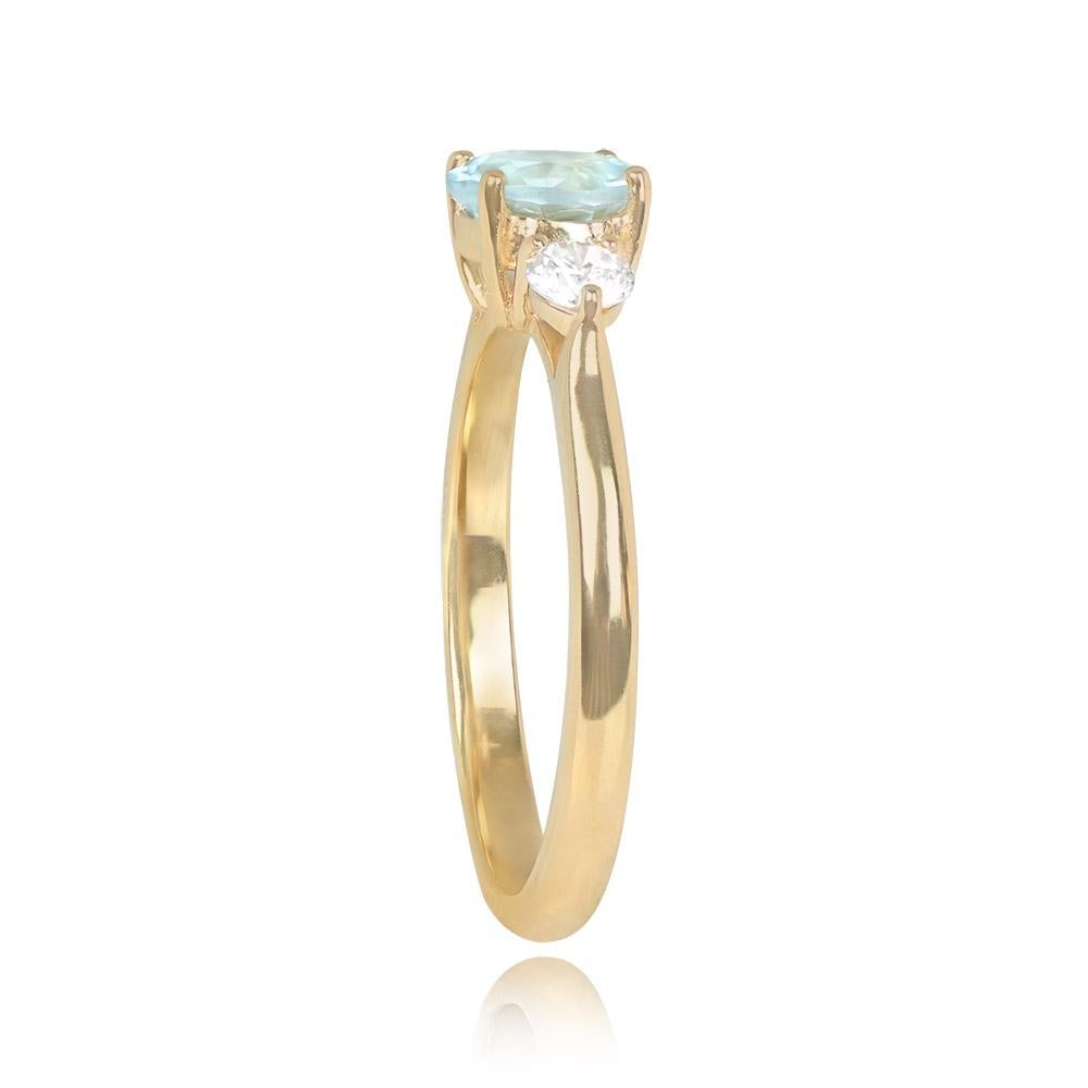 Art Deco 0.80ct Round Cut Aquamarine Engagement Ring, 18k Yellow Gold For Sale
