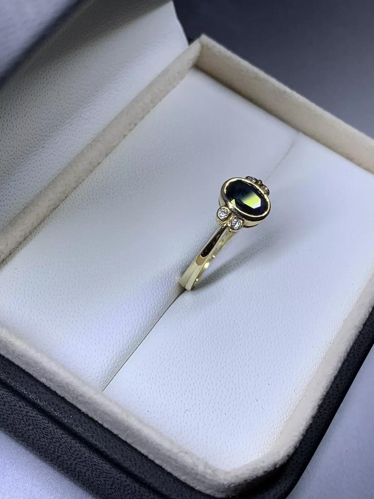 Anillo de compromiso de diamantes Zafiro de 0,80 ct en oro amarillo de 18k. en venta 2