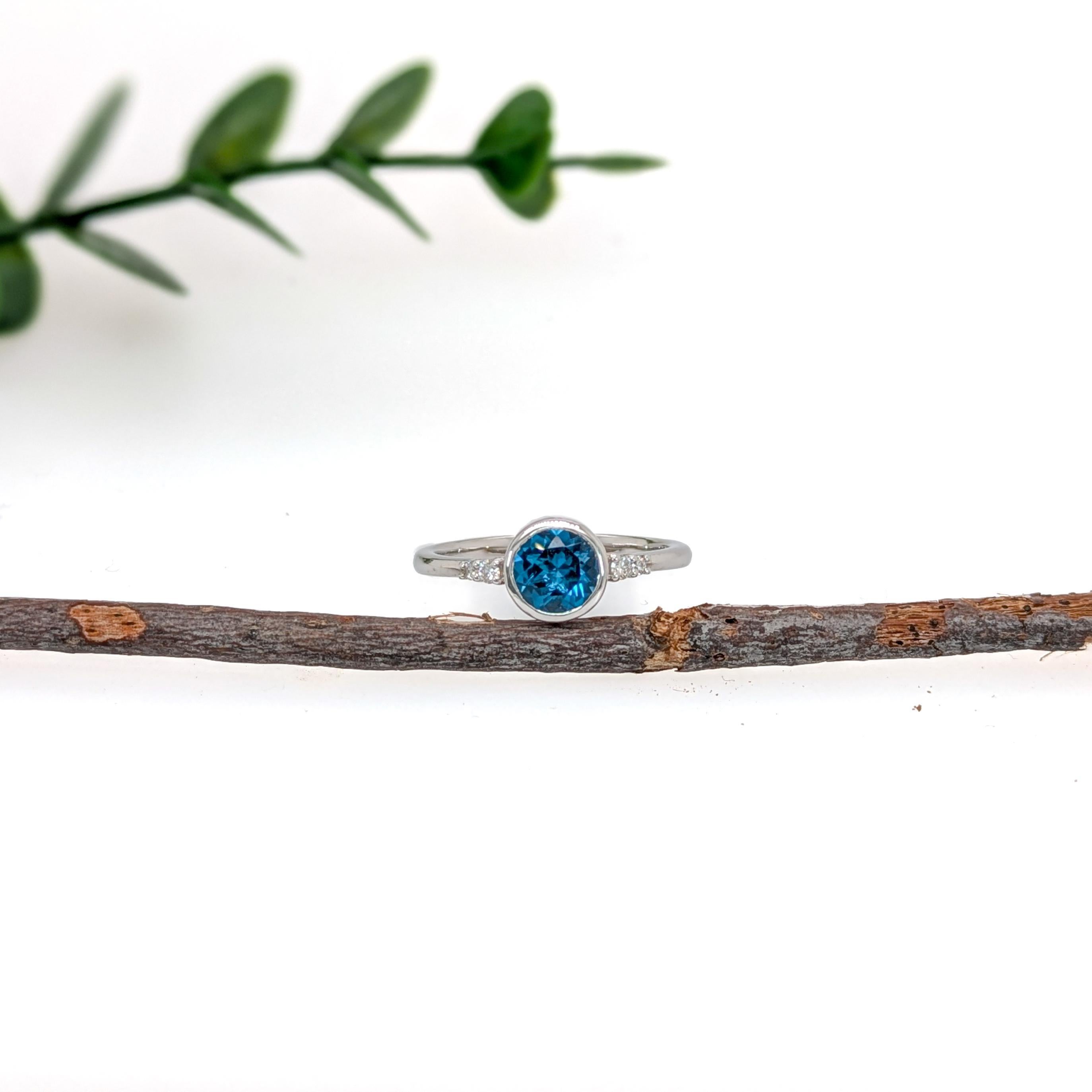 Contemporary 0.80cts London Blue Topaz Diamond Ring in 14K White Gold  Round 6mm