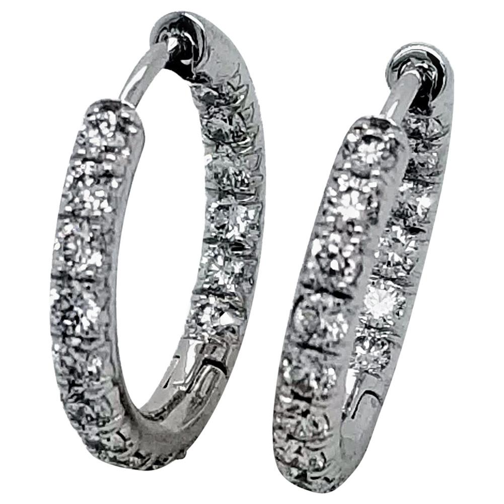 Huggies en or 14 carats sertis en pavé à l
intérieur et à l
extérieur de 0,81 carat