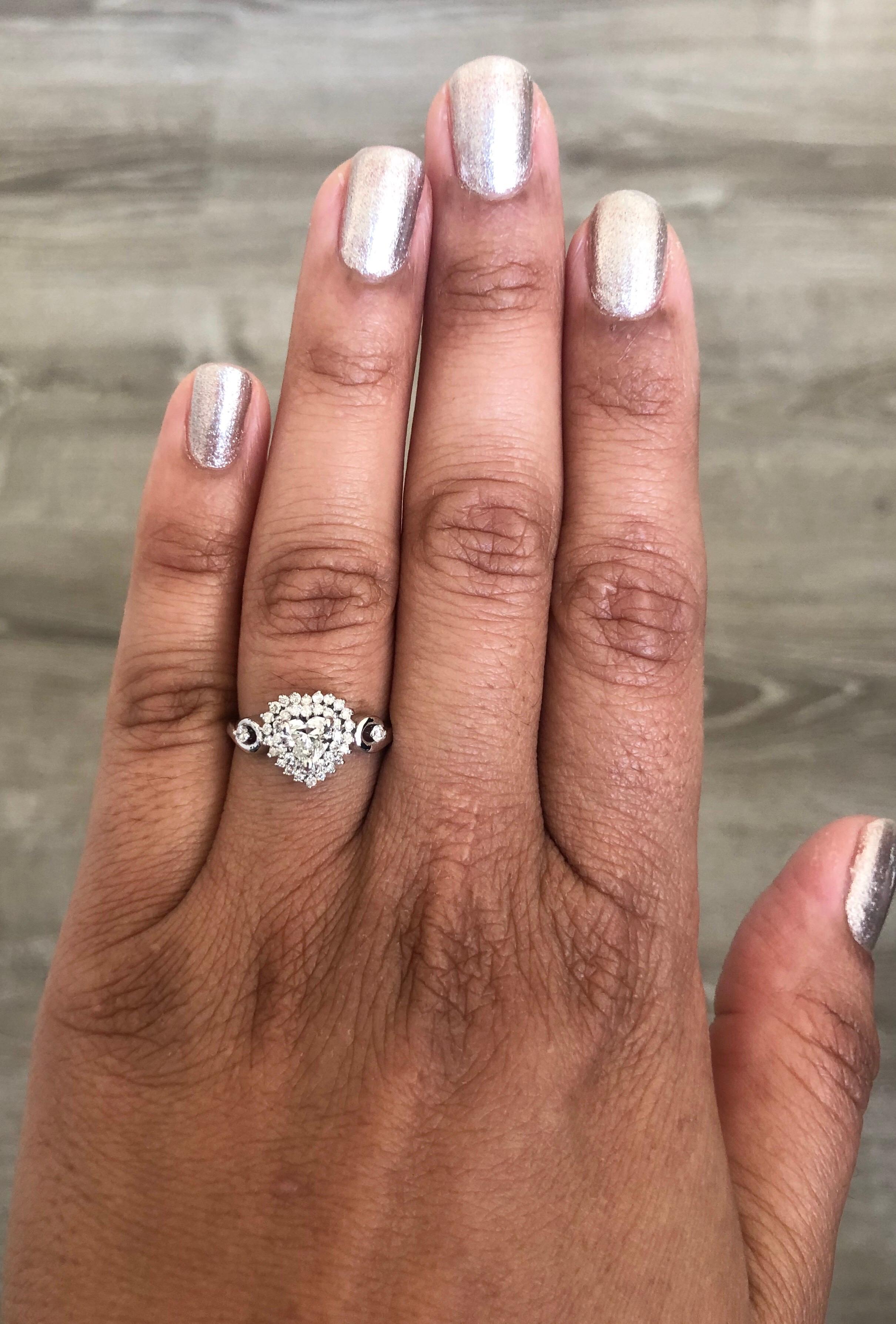 Women's 0.81 Carat Diamond 14 Karat White Gold Engagement Ring For Sale