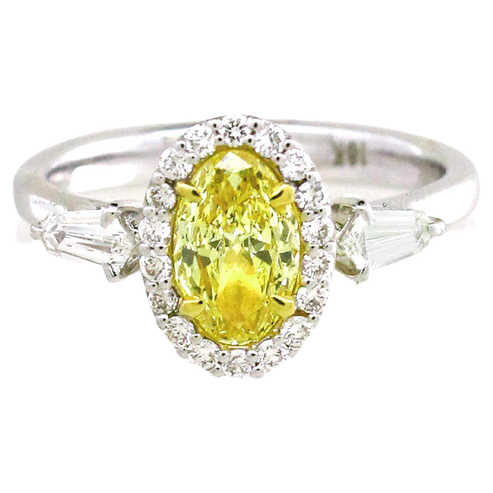 0.81 Carats Yellow Diamond Cocktail Ring For Sale