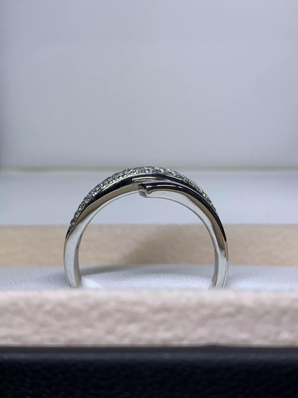 0.81ct Diamond Engagement Ring Wedding band double twist In 18K White Gold. In New Condition For Sale In London, GB