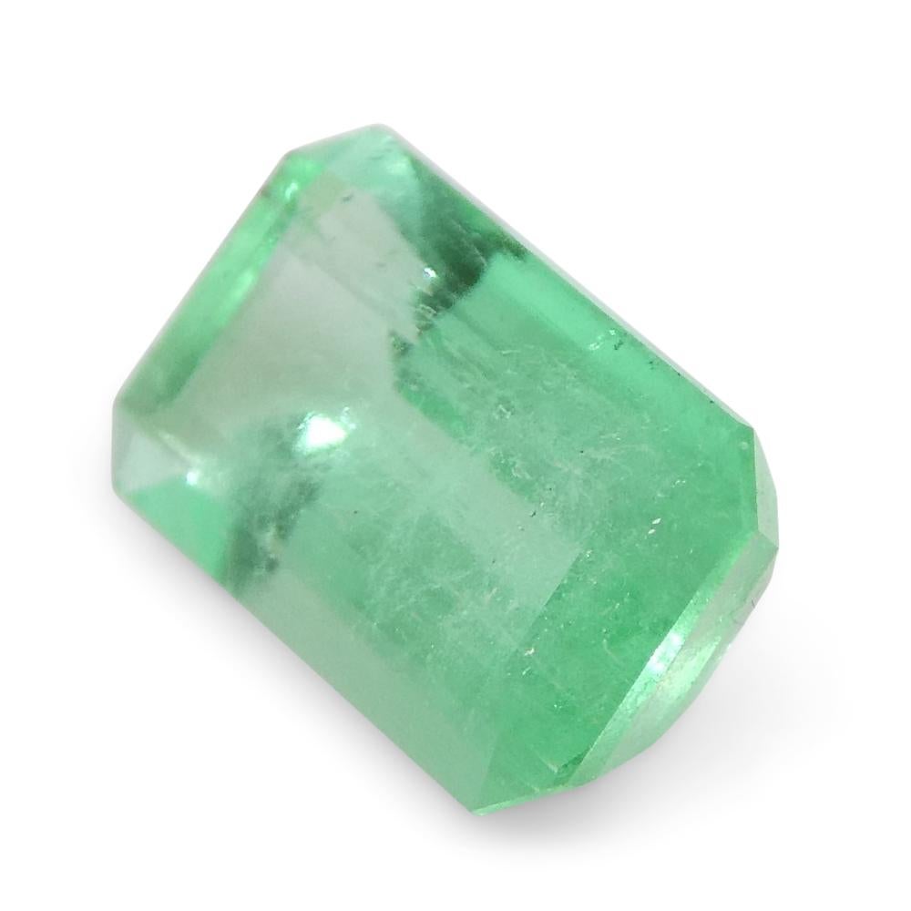 0.81ct Emerald Cut Green Emerald from Colombia In New Condition For Sale In Toronto, Ontario