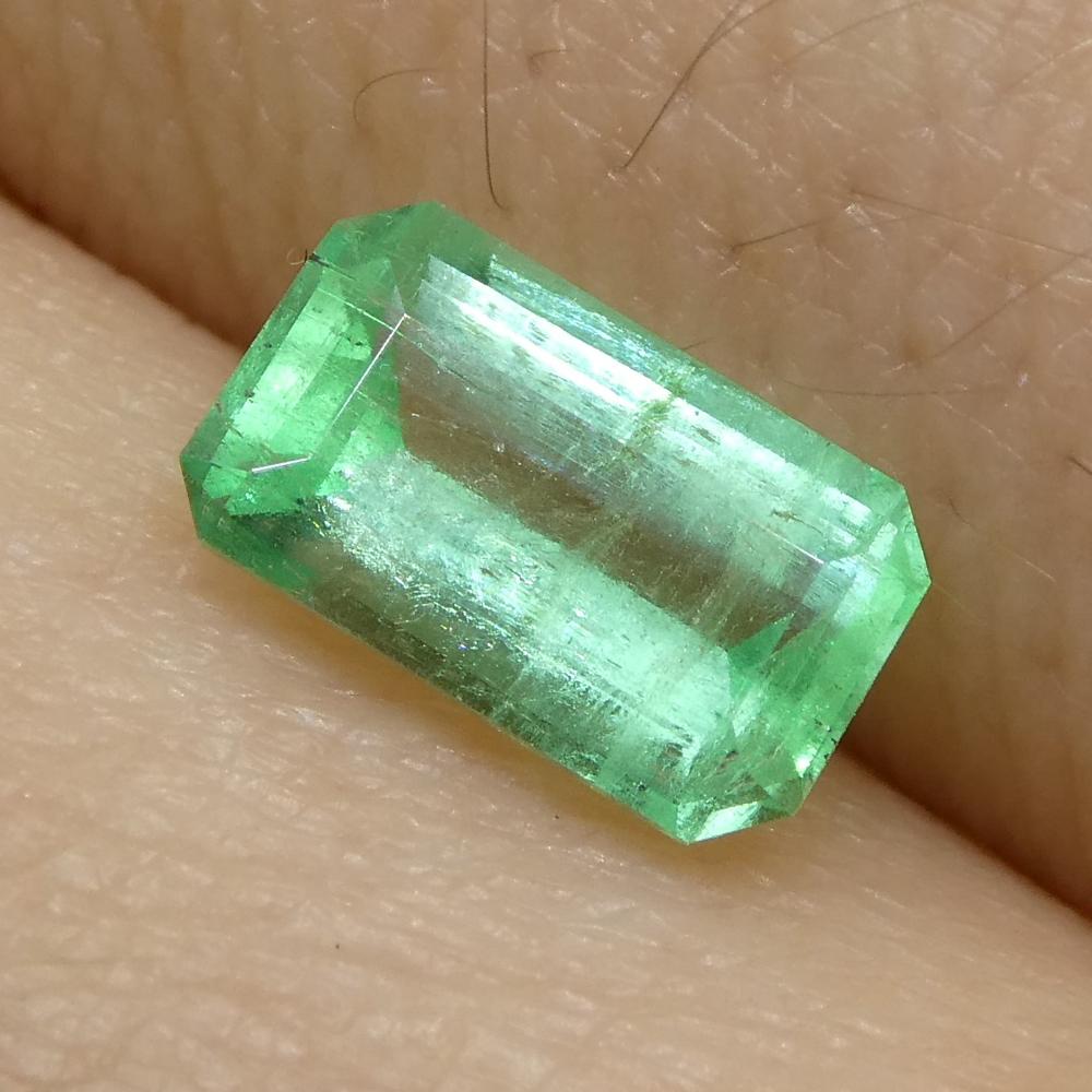 0.81ct Emerald Cut Green Emerald from Colombia For Sale 2