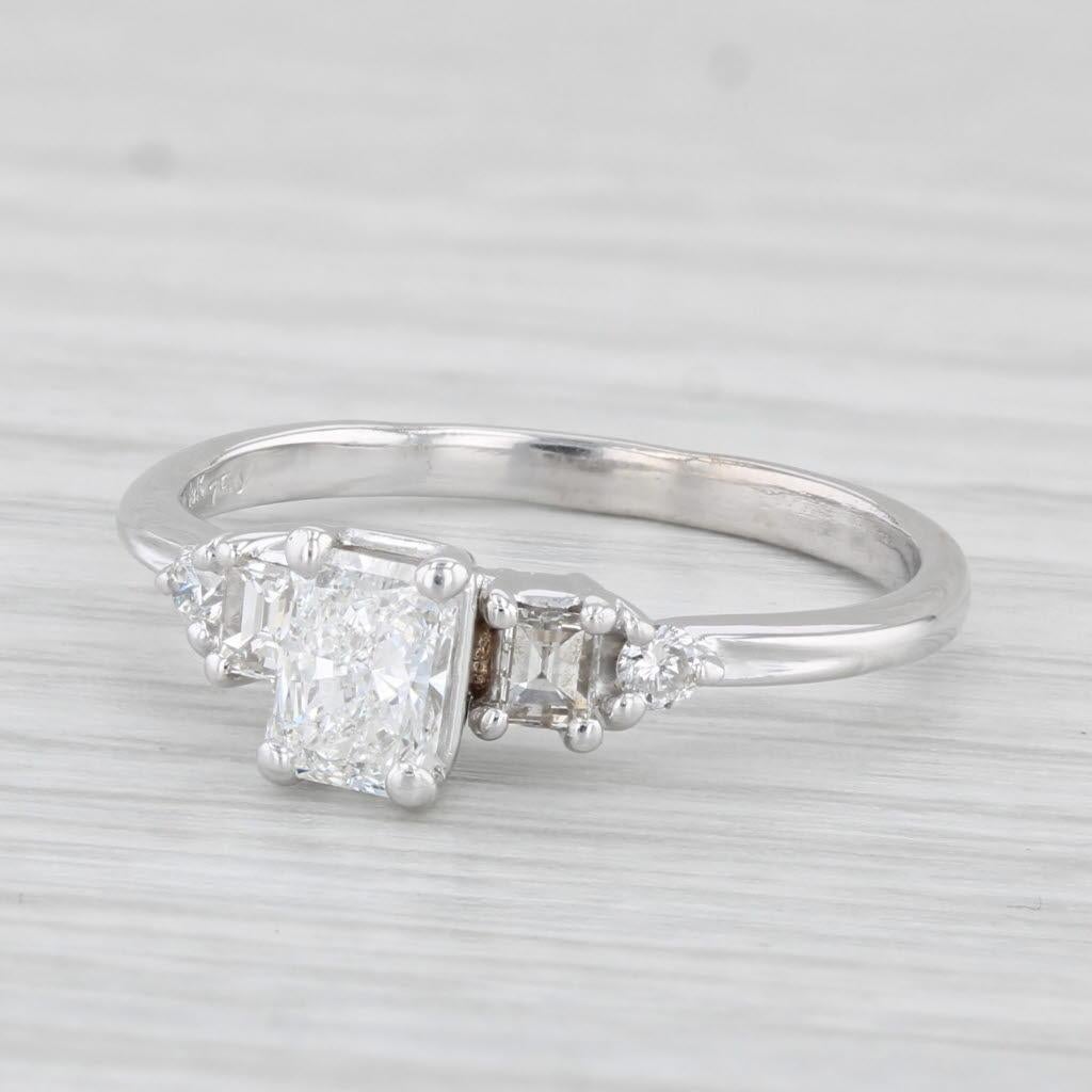 0,81 Karat Diamant-Verlobungsring aus 18 Karat Weißgold Größe 7 Damen im Angebot