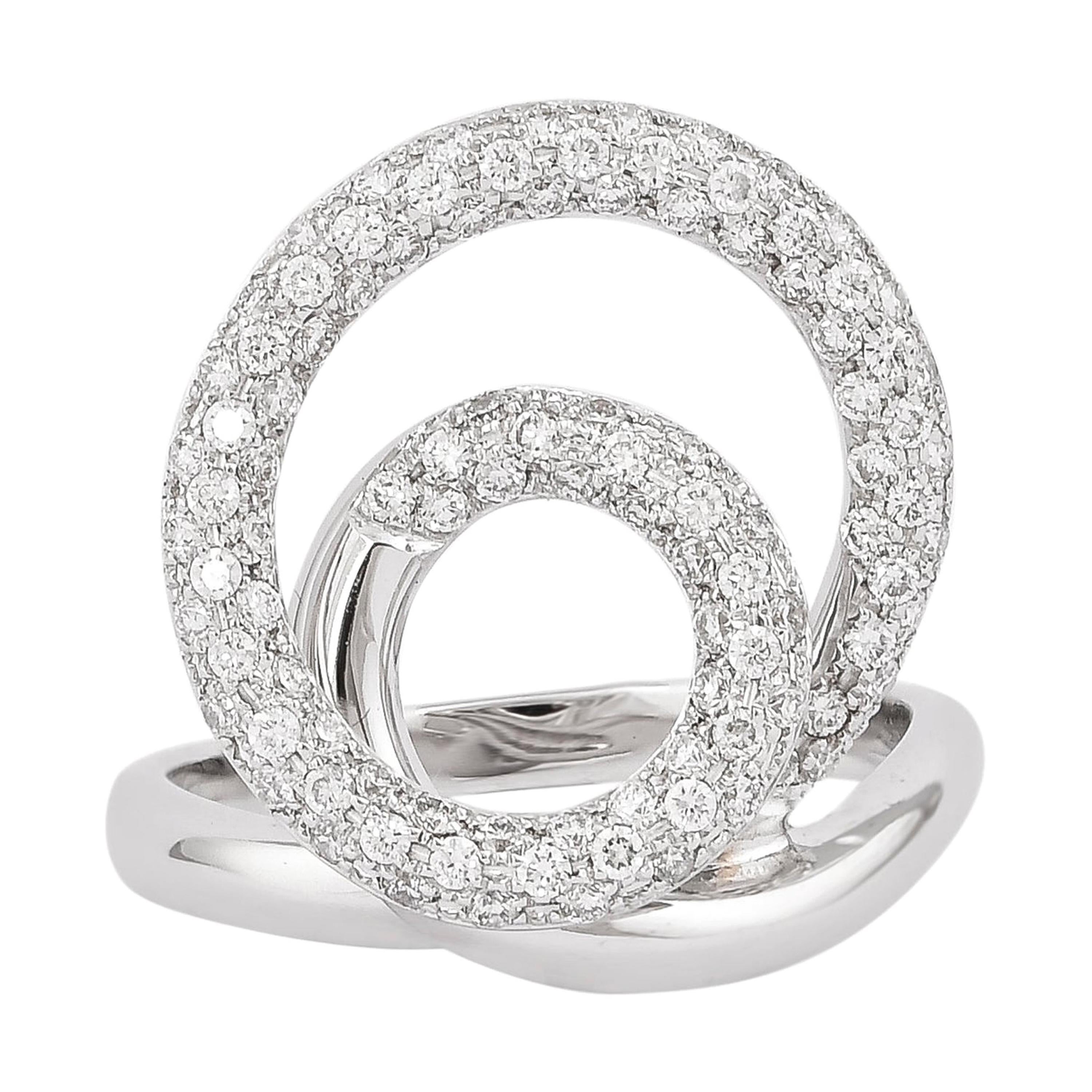 0.82 Carat Diamond Ring in 18 Karat White Gold For Sale