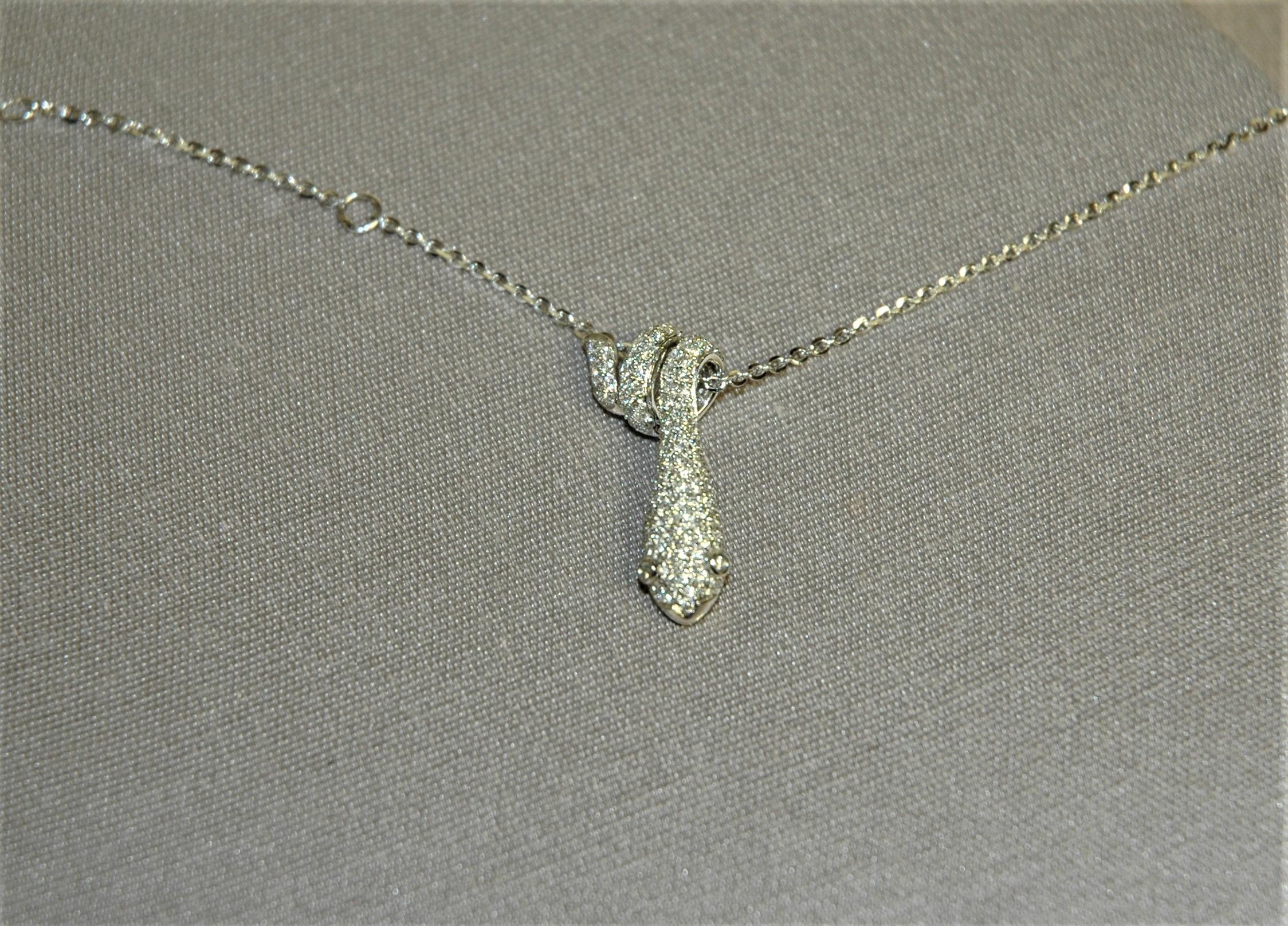 da uomo o donna Collana con serpente in oro bianco con 0,82 carati di diamanti in vendita