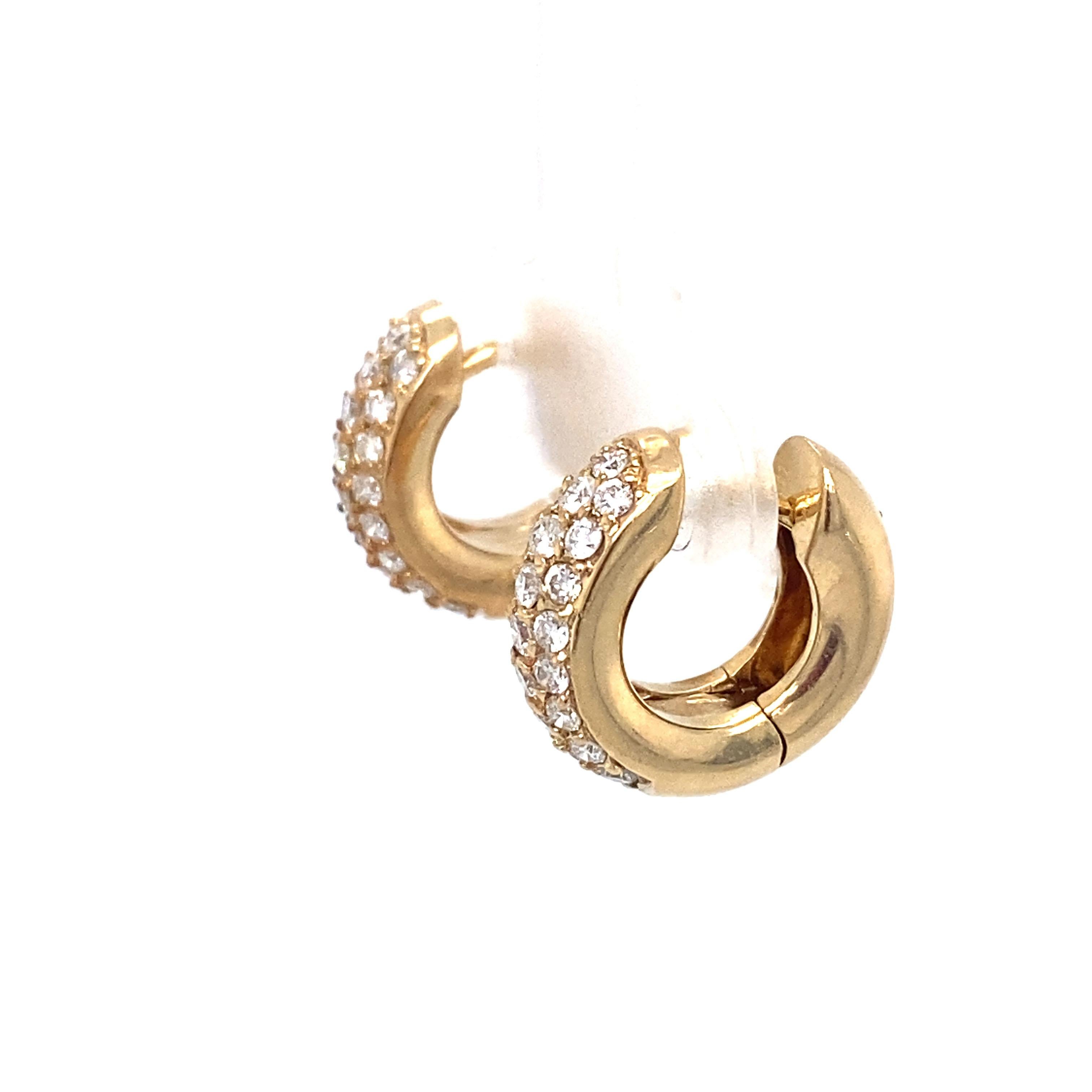 Round Cut 0.82 Carat Pavé Diamond Huggie Hoop Earrings in 18 Karat Gold For Sale