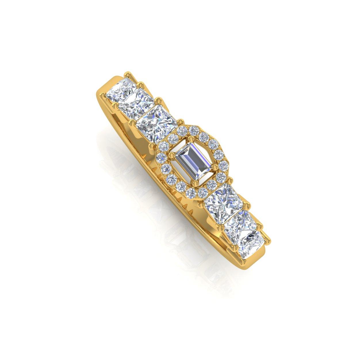 For Sale:  0.82 Carat SI/HI Baguette & Princess Cut Diamond Fine Ring 18 Karat Yellow Gold 4