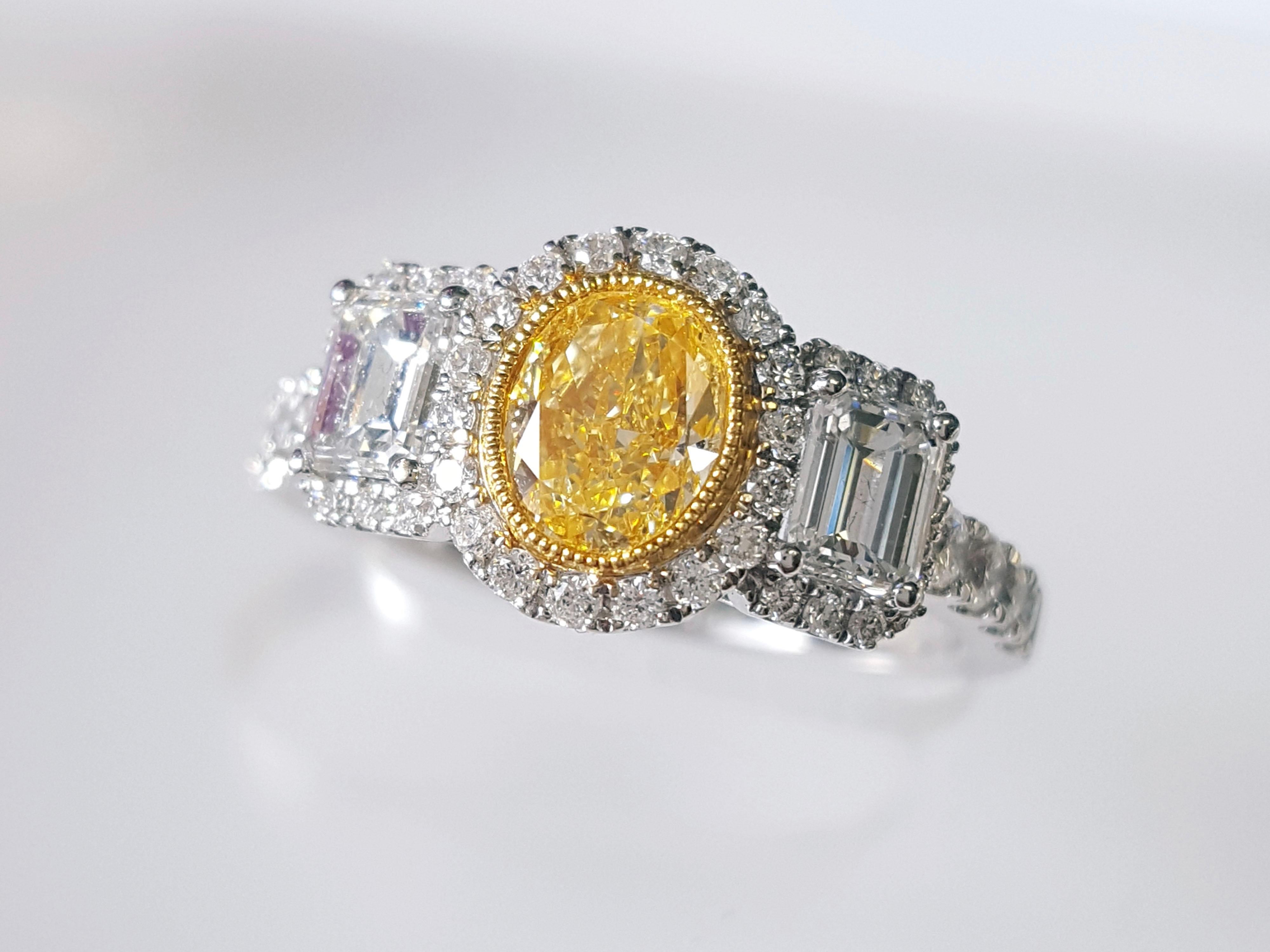 Contemporary 0.82 Carat Yellow Diamond Engagement 3 Stones Ring, 18k Yellow Gold For Sale