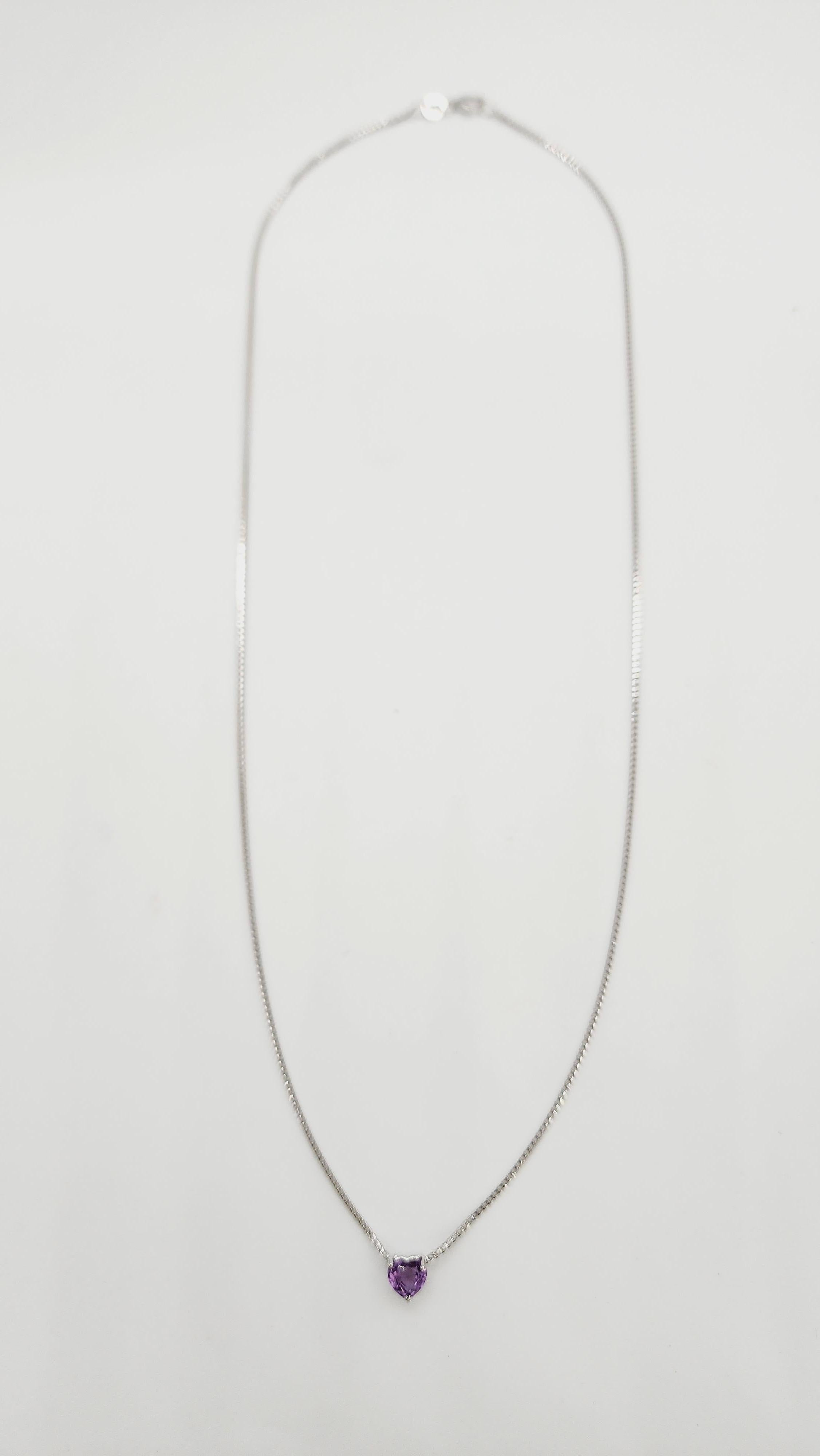 0,82 Karat Herzform Amethyst Halskette 14 Karat Weißgold (Herzschliff) im Angebot