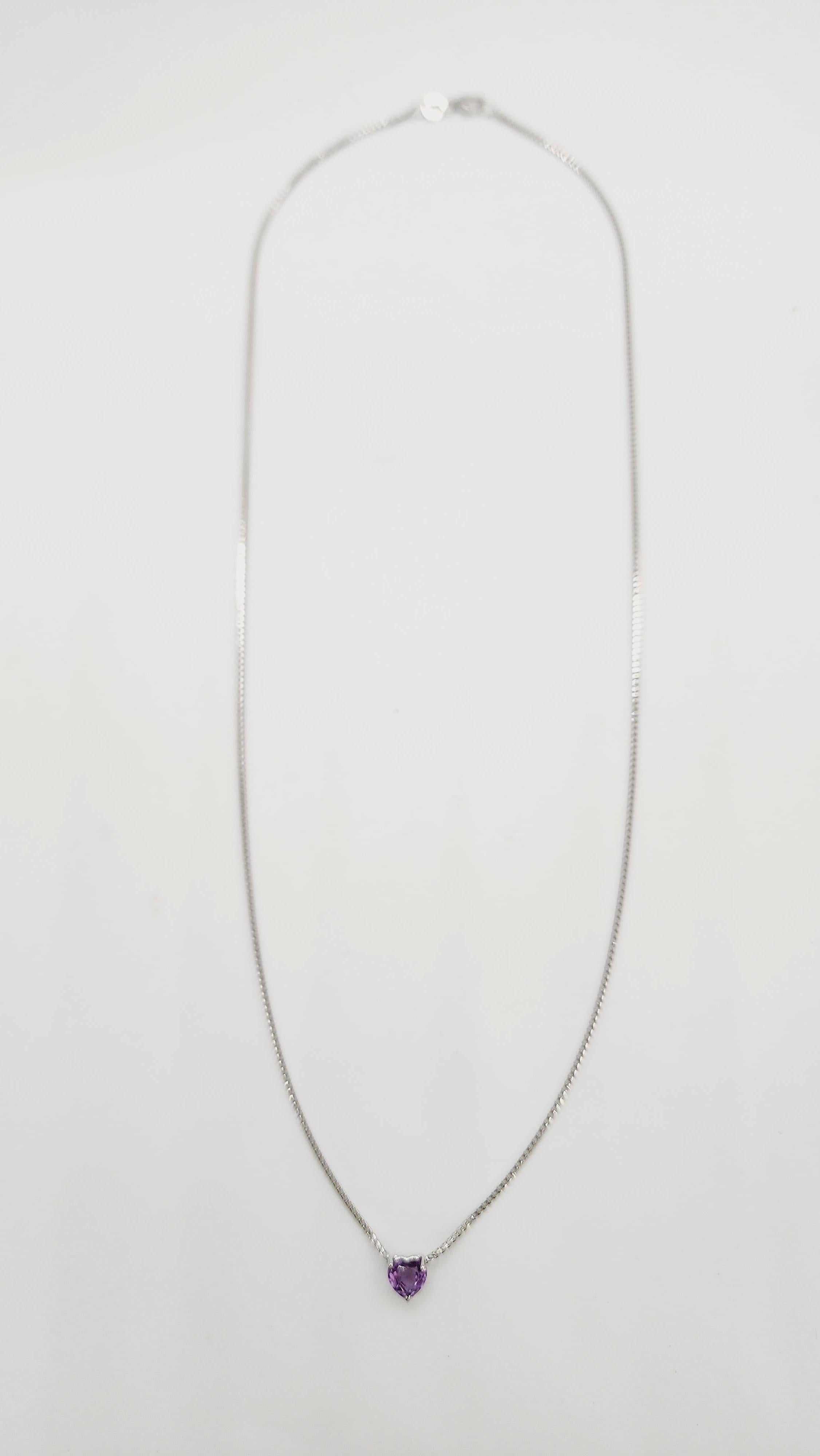 Cuore FLASH SALE 0,82 carati Collana di ametista a forma di cuore in oro bianco 14 carati in vendita