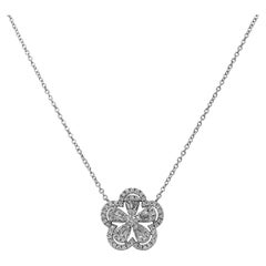 Collier en or blanc avec diamants blancs de 0.82 carats
