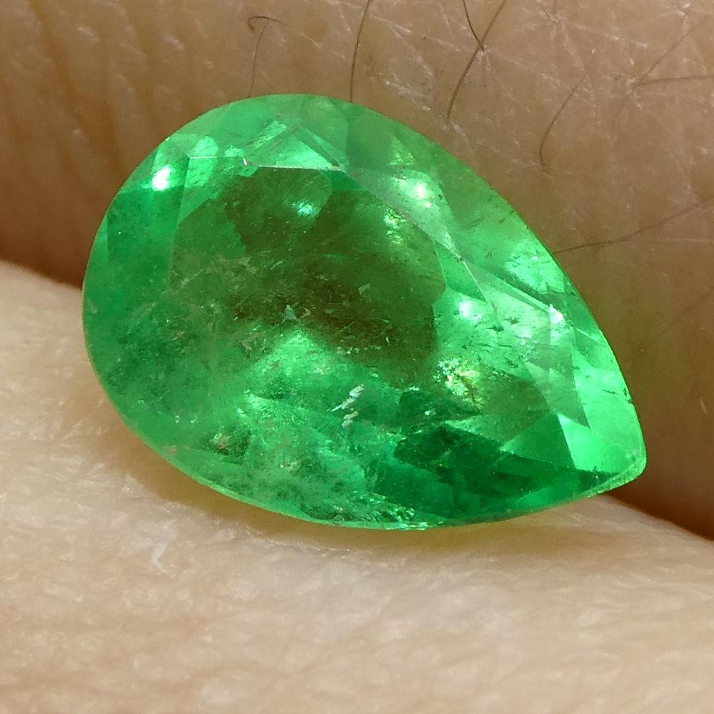 Pear Cut 0.82 Ct Pear Emerald Colombian For Sale