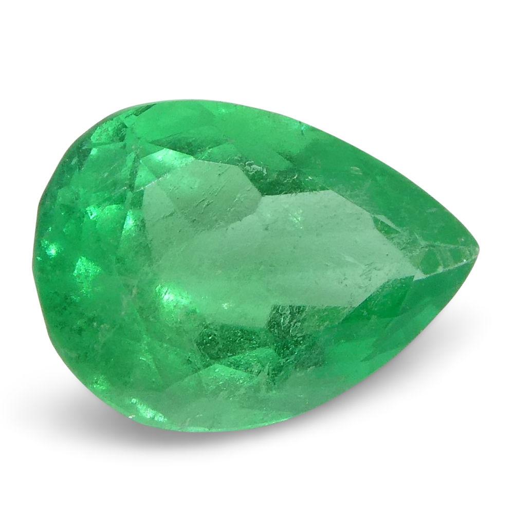 0.82 Ct Pear Emerald Colombian In New Condition For Sale In Toronto, Ontario