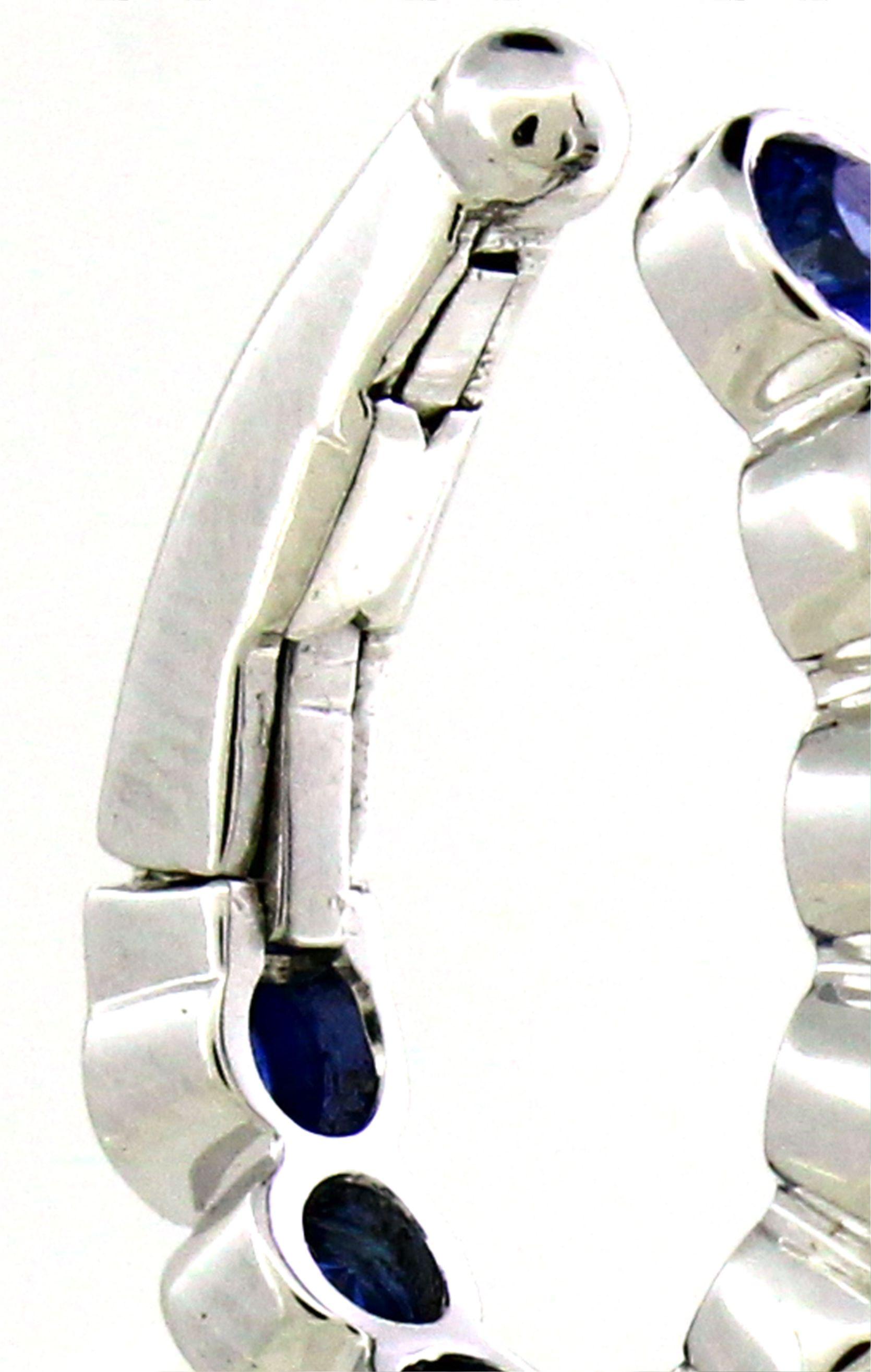 Round Cut 0.82 cts of Blue Sapphire Clip-on-earrings For Sale