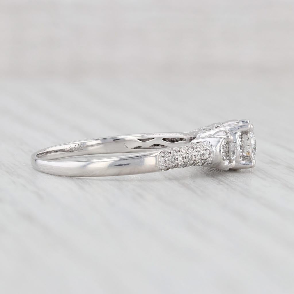 da uomo o donna Anello di fidanzamento a 3 pietre con diamante rotondo da 0,82 carati in oro bianco 14k, misura 10,75 in vendita