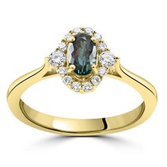 0.60 Carat Alexandrite Oval & Diamond Round 18 Karat Yellow Gold Cocktail Ring