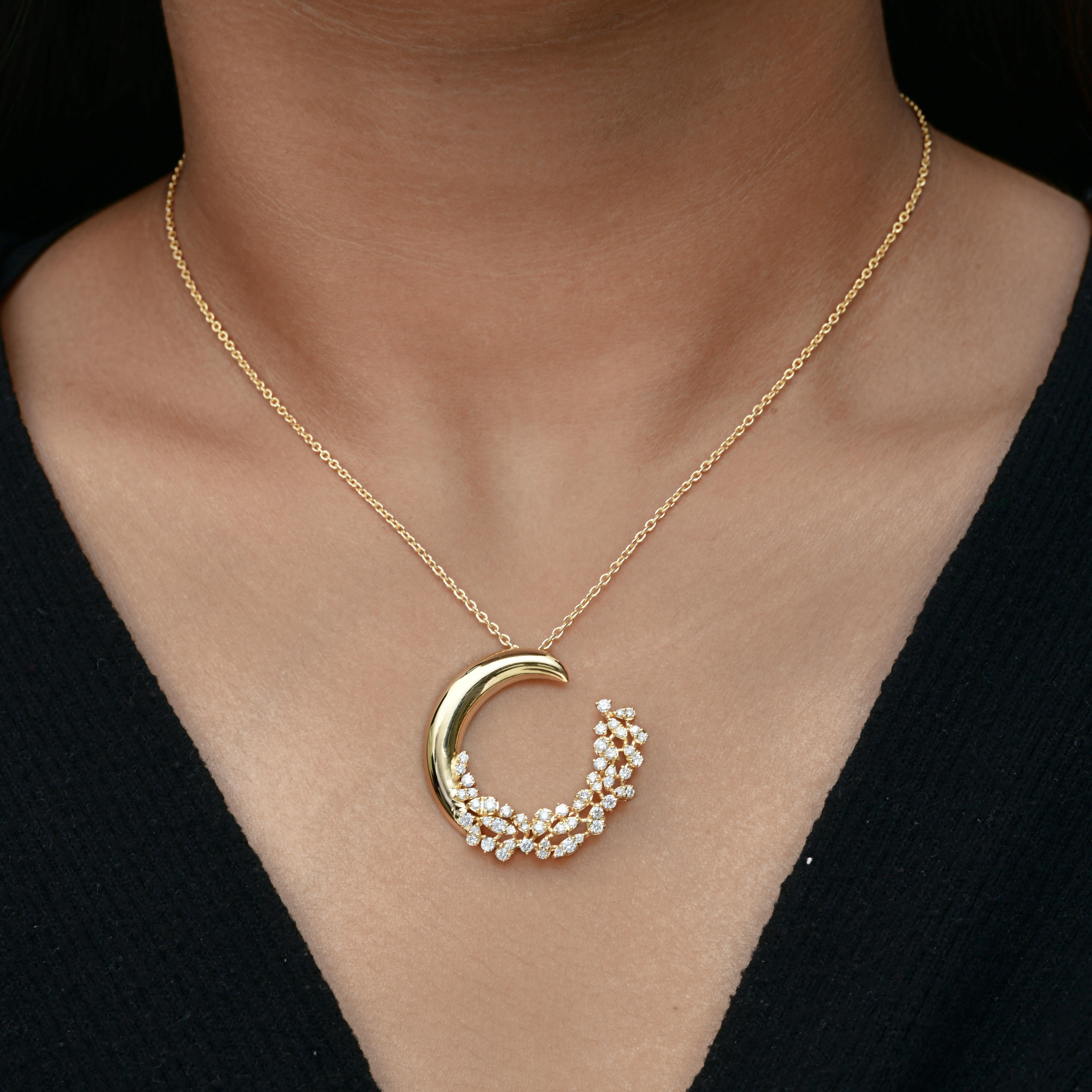 Realizzata in oro a 14 carati, questa collana è impreziosita da 0,83 carati di diamanti scintillanti.

Segui la vetrina di Spectrum Jewels per vedere le ultime collezioni e i pezzi esclusivi. Spectrum Jewels è orgoglioso di essere considerato un Top