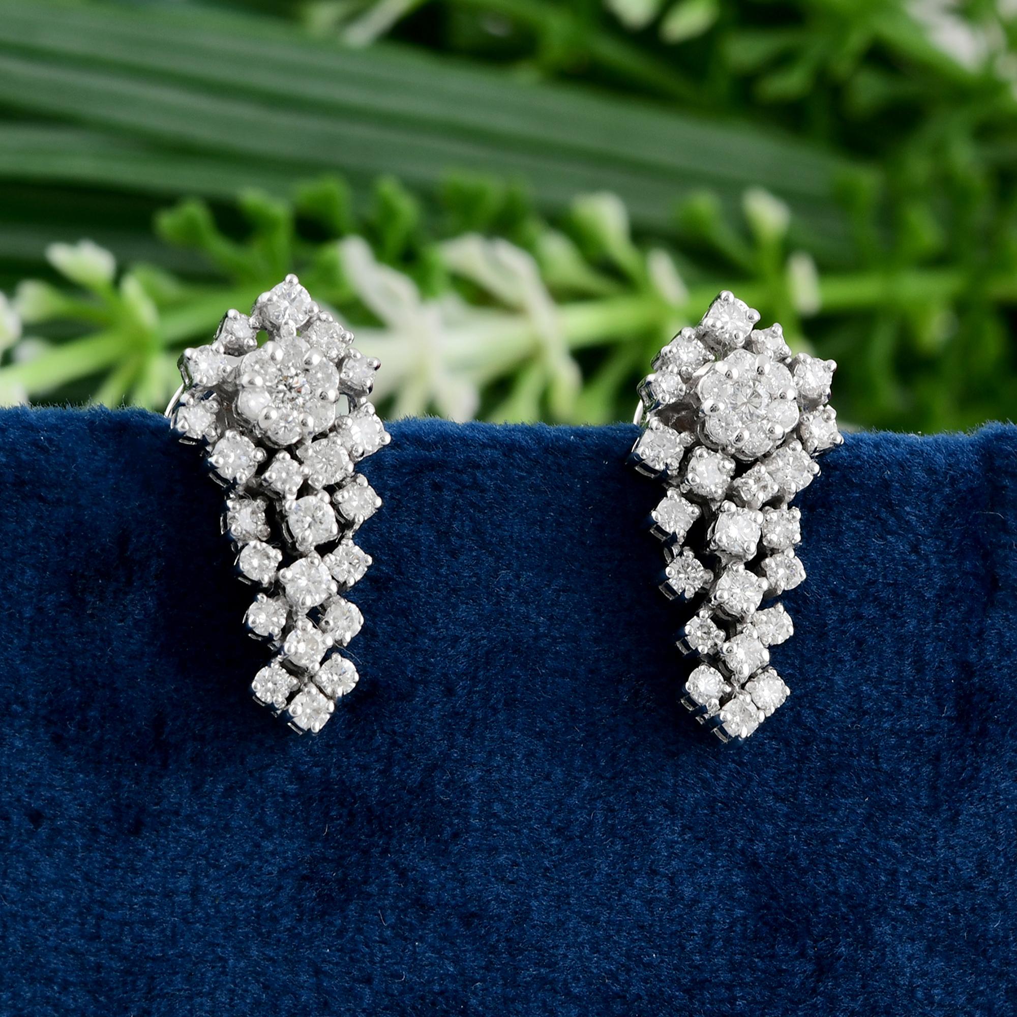 Modern 0.83 Carat SI Clarity HI Color Diamond Stud Earrings 18 Karat White Gold Jewelry For Sale