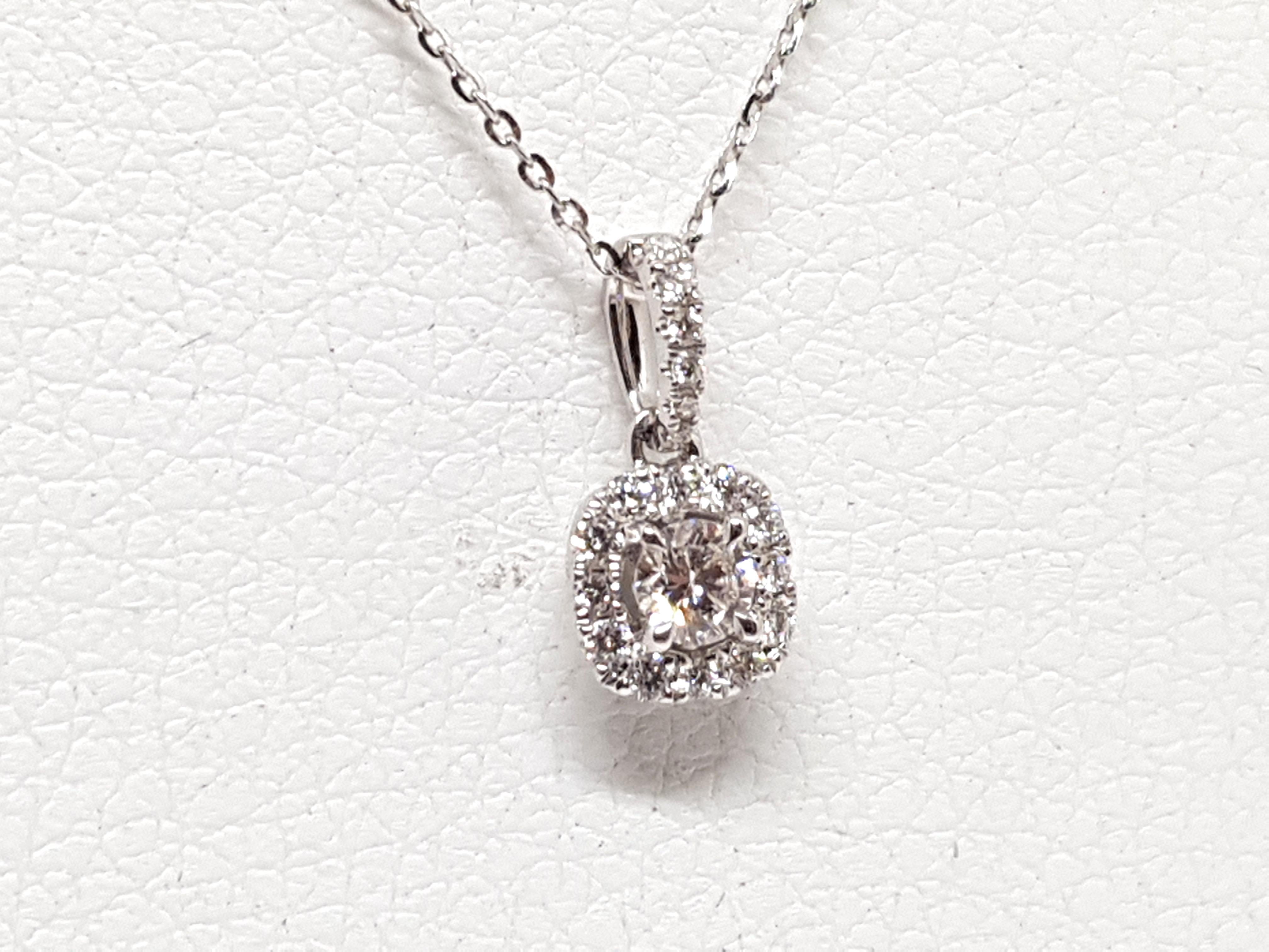 diamond solitaire necklace